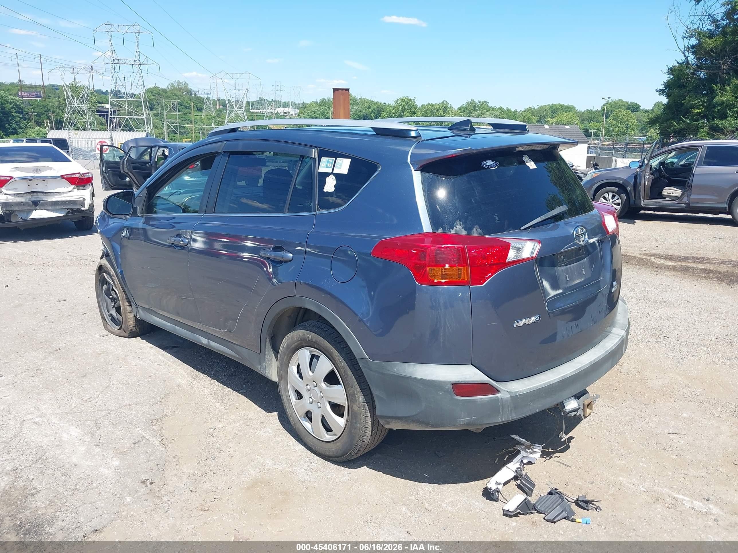 2014 Toyota Rav4 Le Blue vin: JTMBFREV2ED056098
