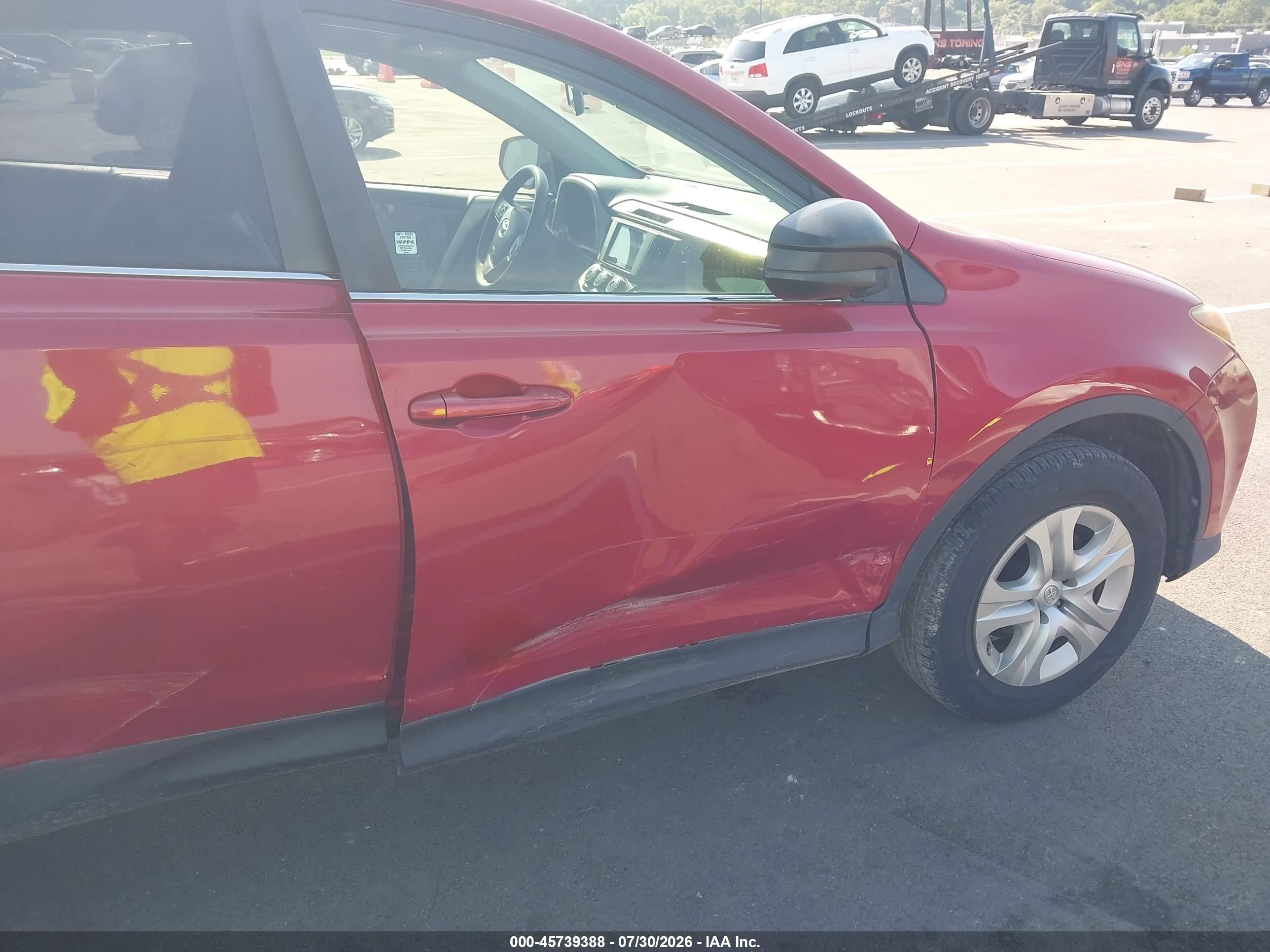 2014 Toyota Rav4 Le Red vin: JTMBFREV2ED057574