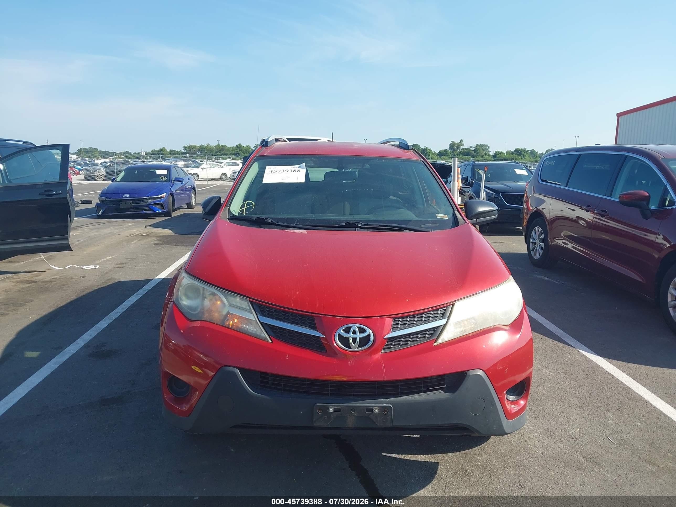 2014 Toyota Rav4 Le Red vin: JTMBFREV2ED057574