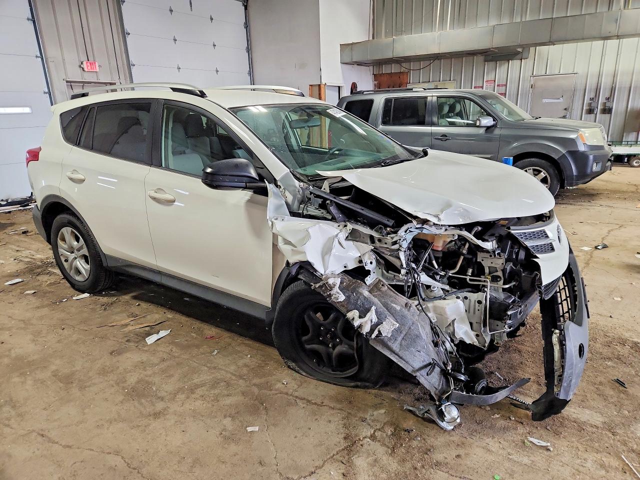 2014 Toyota Rav4 Le White vin: JTMBFREV2ED069336