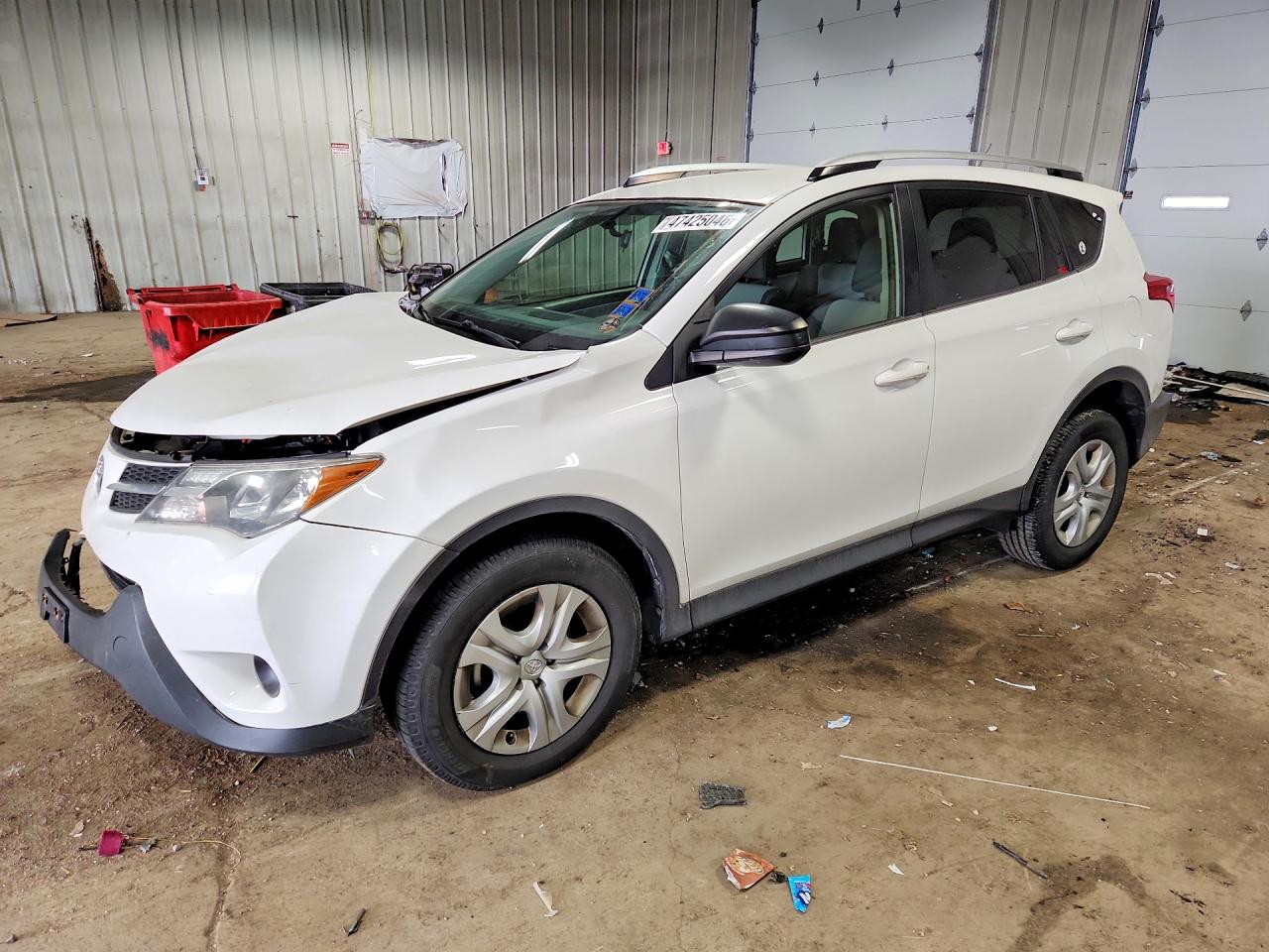 2014 Toyota Rav4 Le White vin: JTMBFREV2ED069336