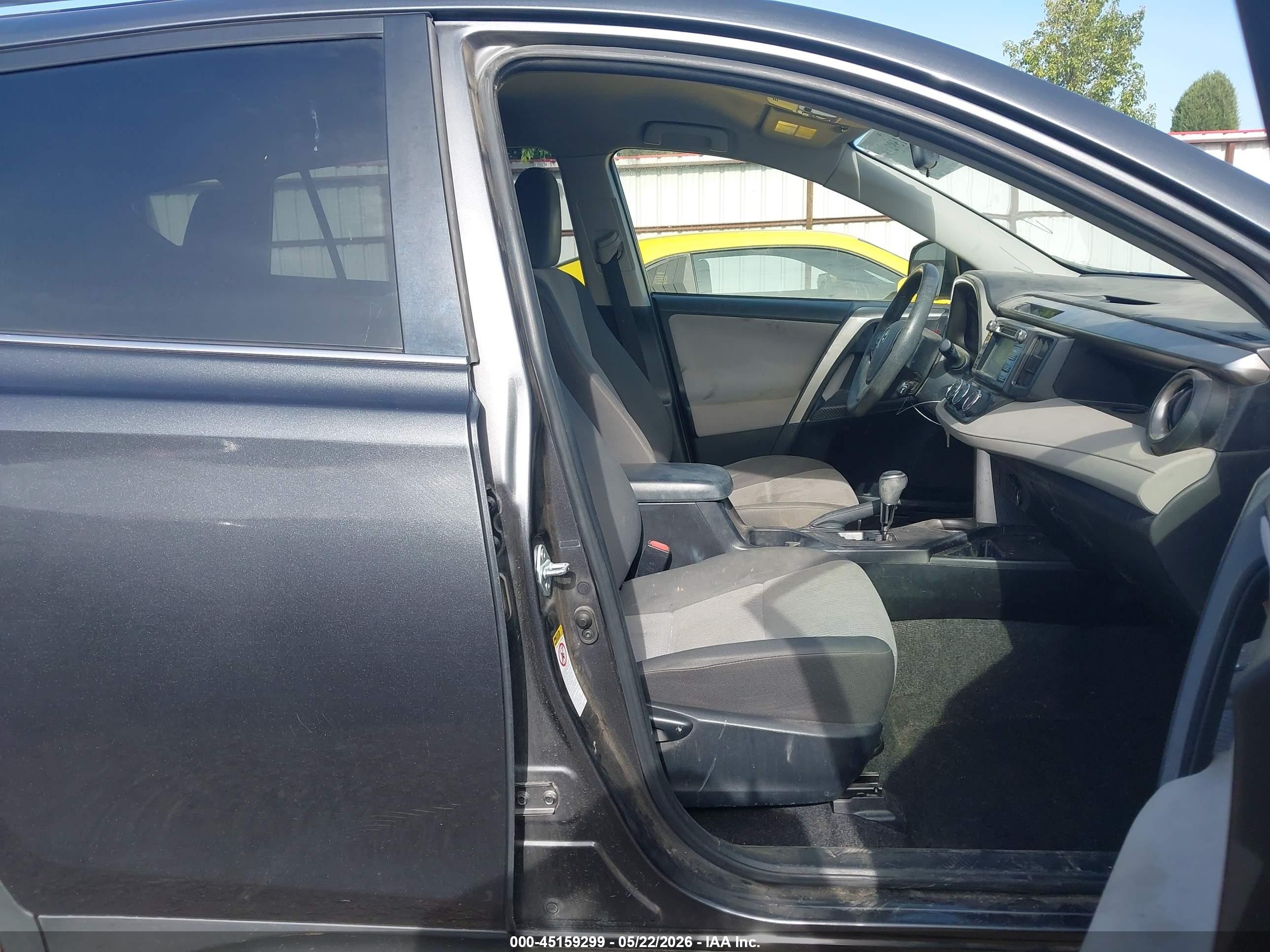 2014 Toyota Rav4 Le Gray vin: JTMBFREV2ED078926