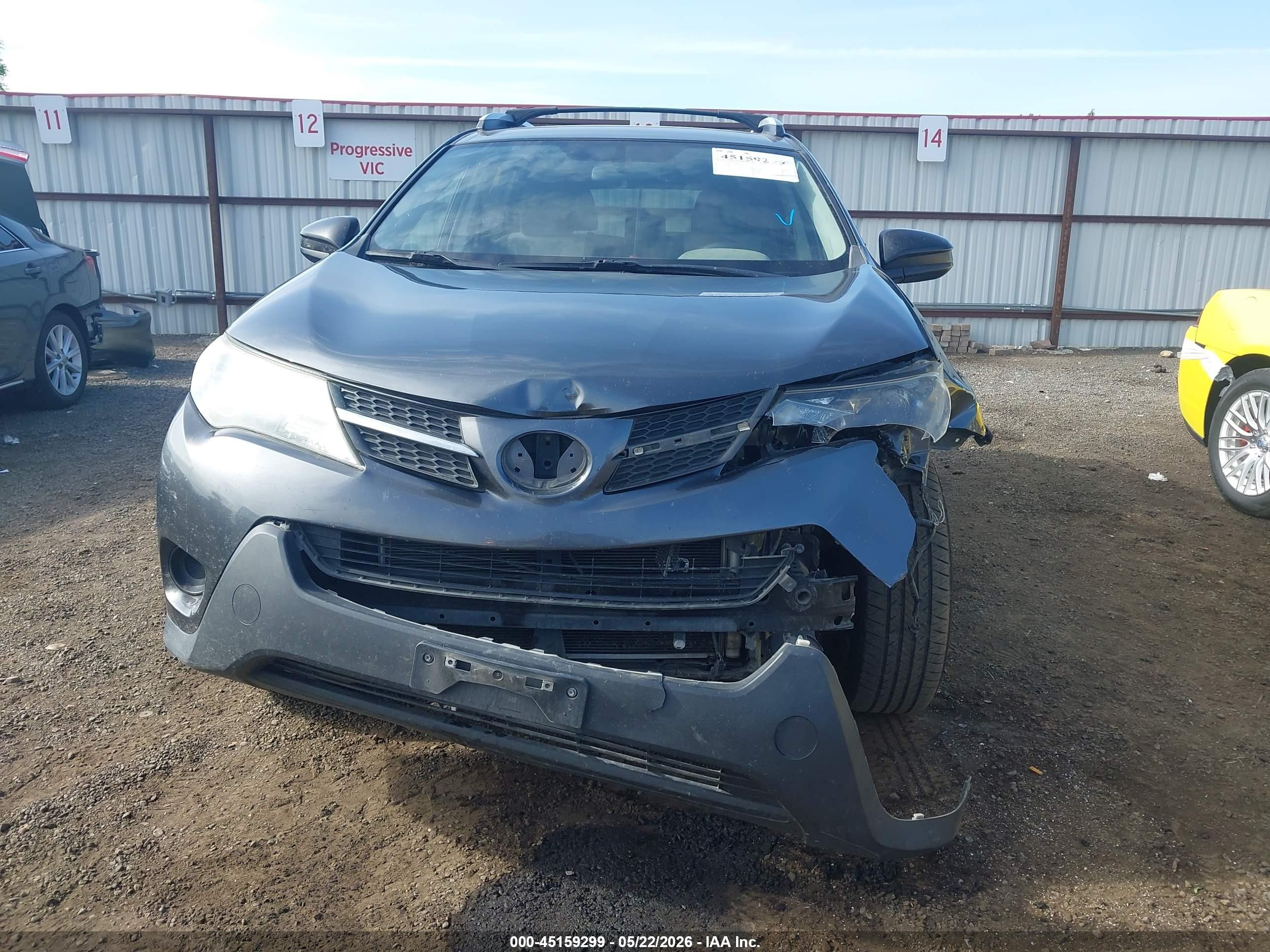2014 Toyota Rav4 Le Gray vin: JTMBFREV2ED078926