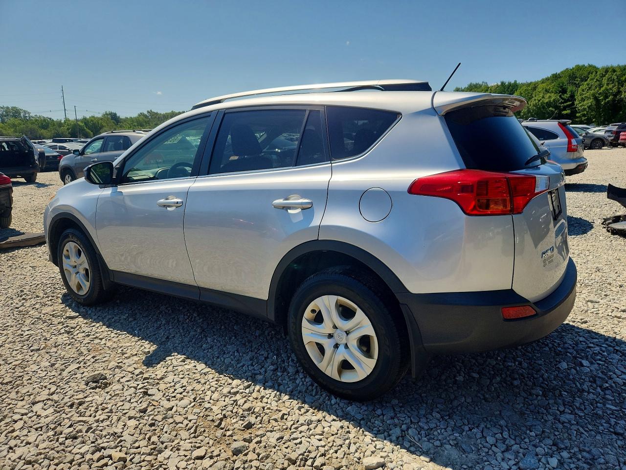 2014 Toyota Rav4 Le Silver vin: JTMBFREV2ED088405