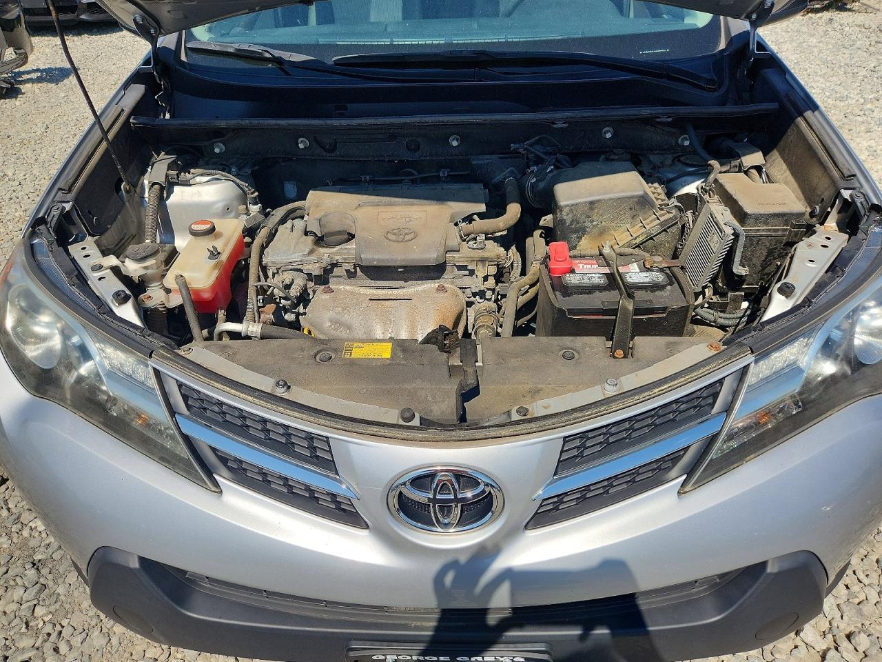2014 Toyota Rav4 Le Silver vin: JTMBFREV2ED088405