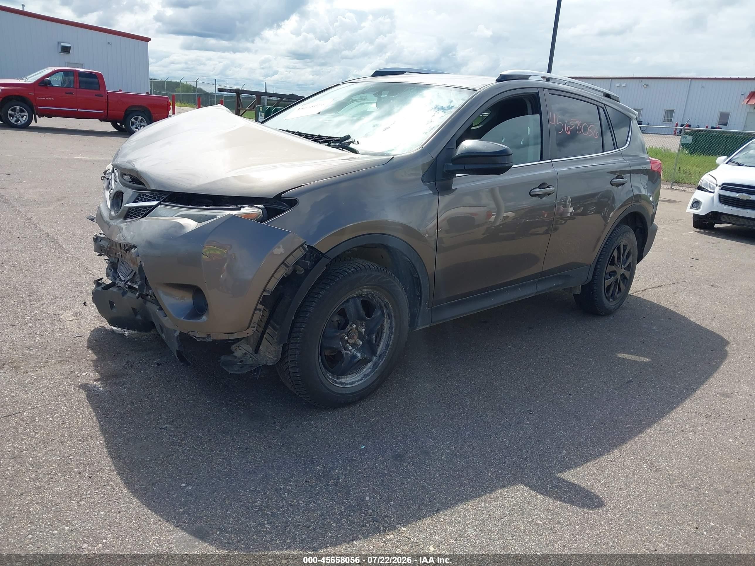 2015 Toyota Rav4 Le Green vin: JTMBFREV2FD134462