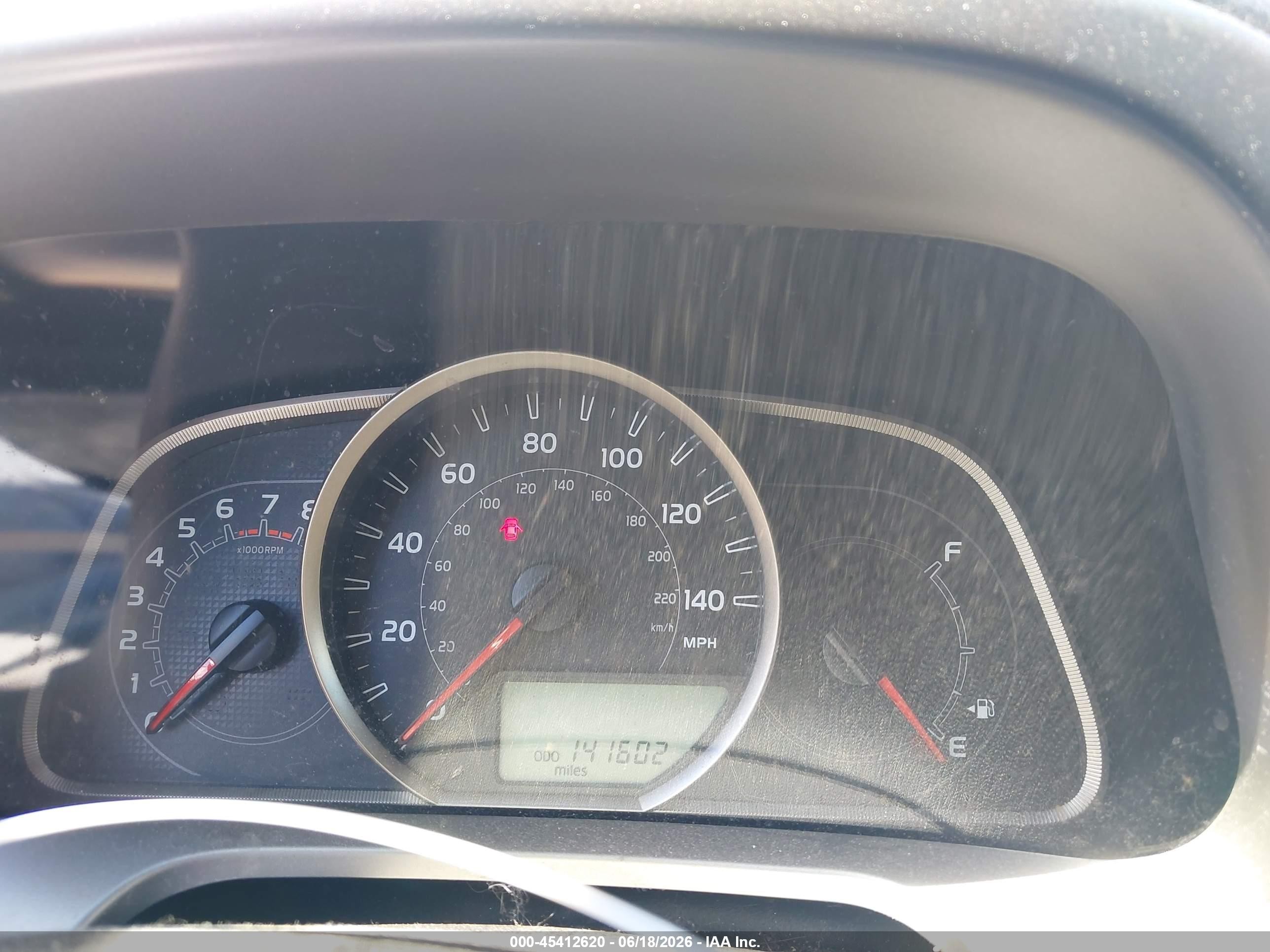 2015 Toyota Rav4 Le Gray vin: JTMBFREV2FD134784