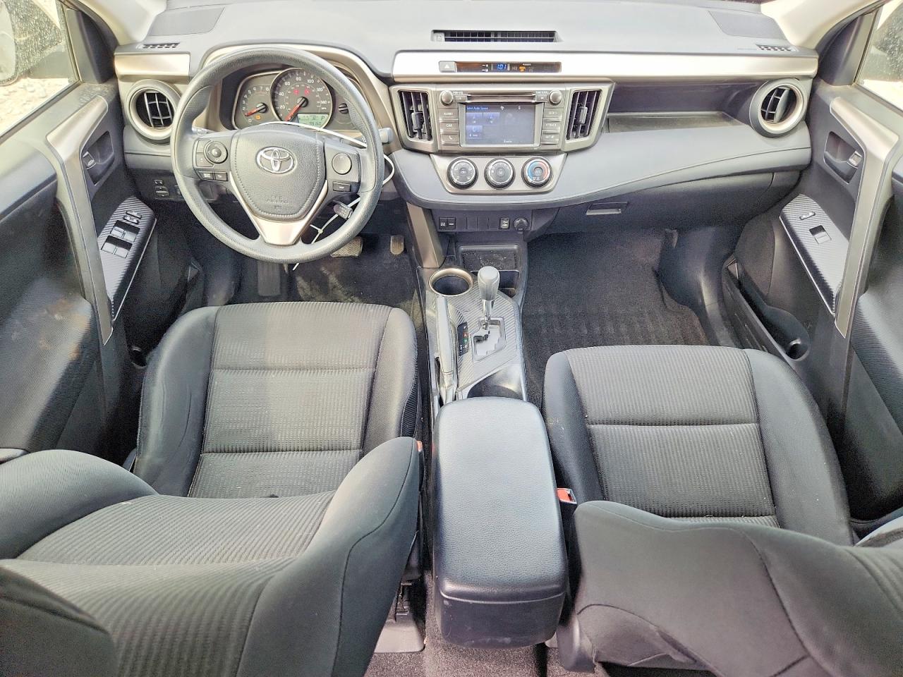 2015 Toyota Rav4 Le Brown vin: JTMBFREV2FD174959