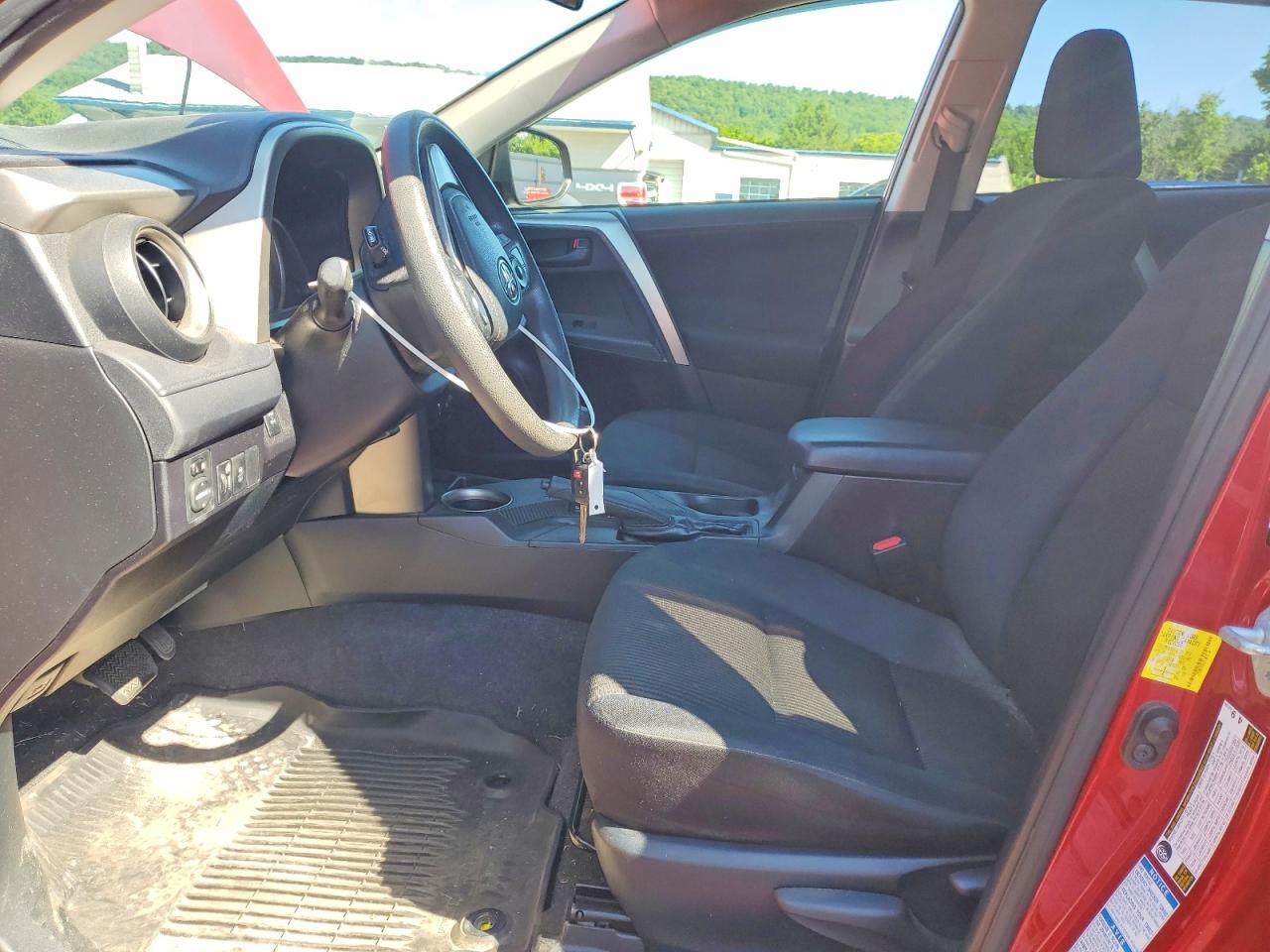 2015 Toyota Rav4 Le Темно-бордовый vin: JTMBFREV2FJ019734