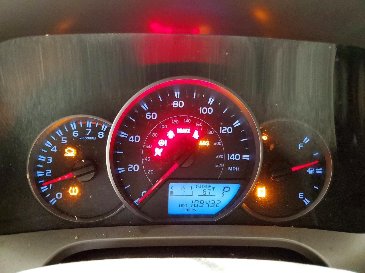 2016 Toyota Rav4 Le Серый vin: JTMBFREV2GJ093298
