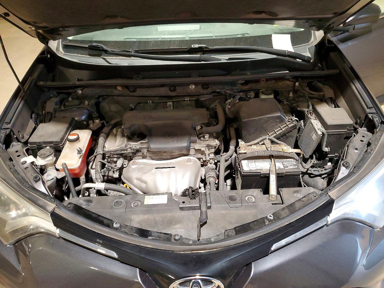 2016 Toyota Rav4 Le Серый vin: JTMBFREV2GJ093298
