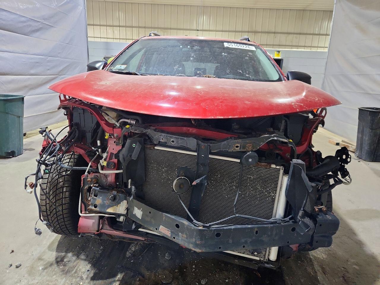 2017 Toyota Rav4 Le Red vin: JTMBFREV2HJ107752