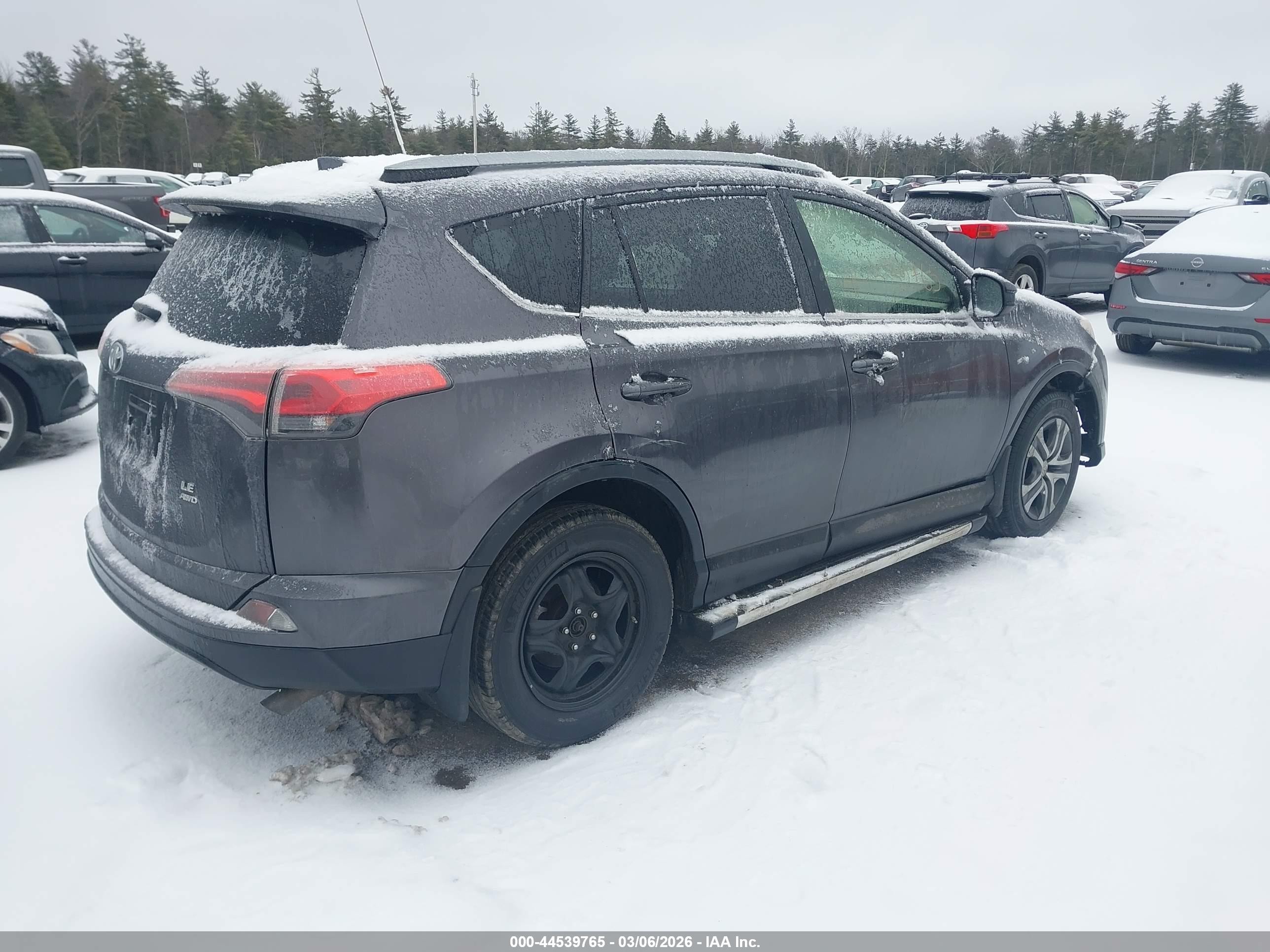 2017 Toyota Rav4 Le Black vin: JTMBFREV2HJ701841