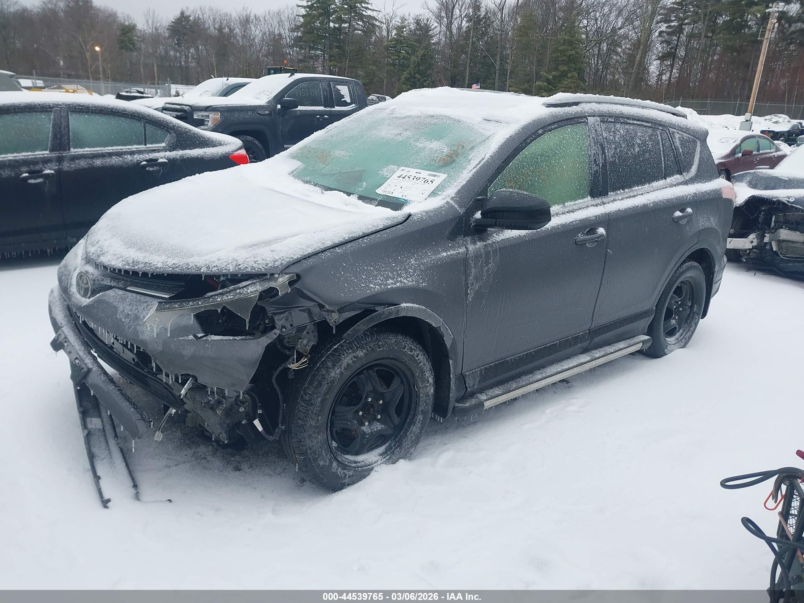 2017 Toyota Rav4 Le Black vin: JTMBFREV2HJ701841