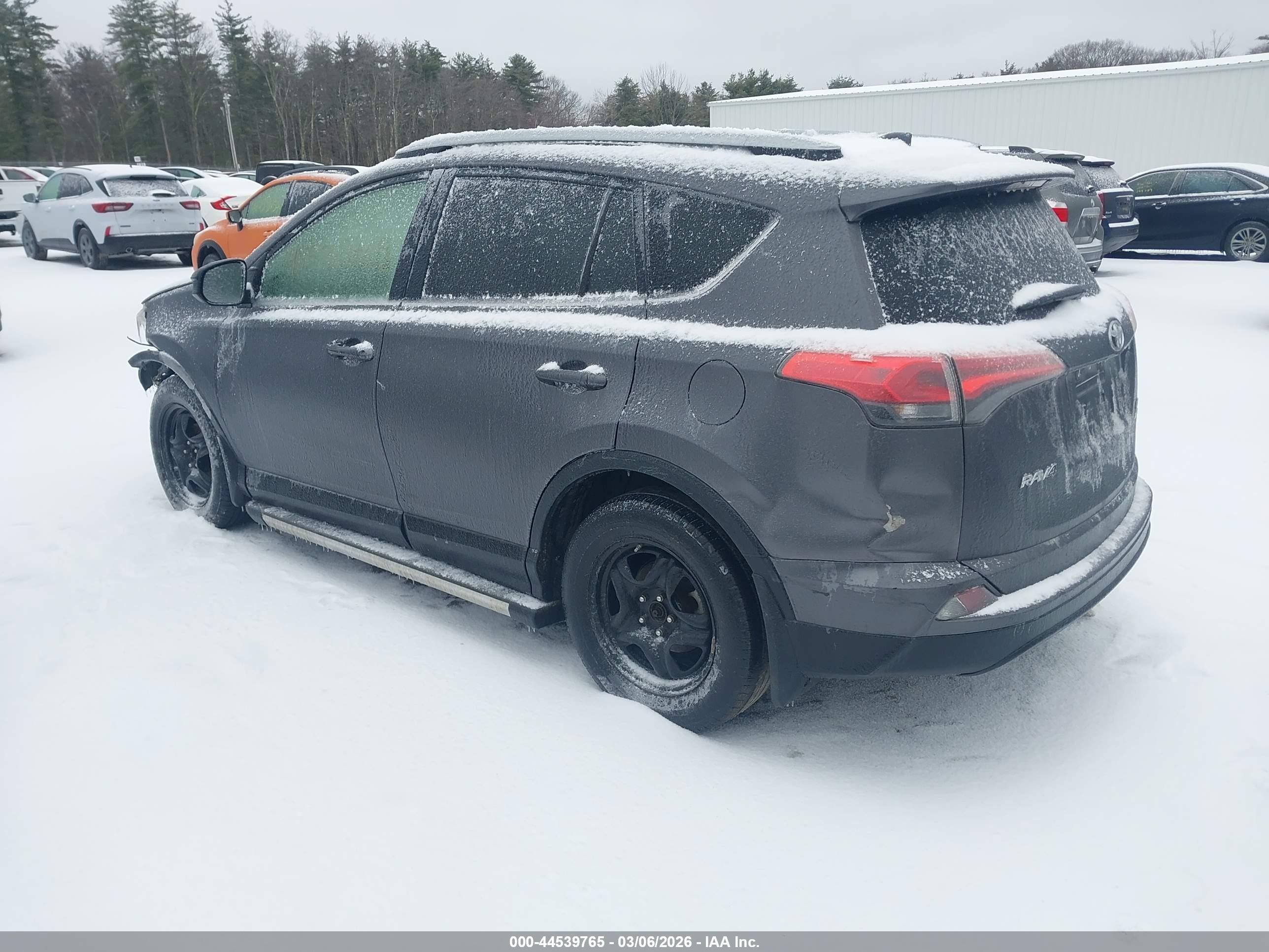 2017 Toyota Rav4 Le Black vin: JTMBFREV2HJ701841