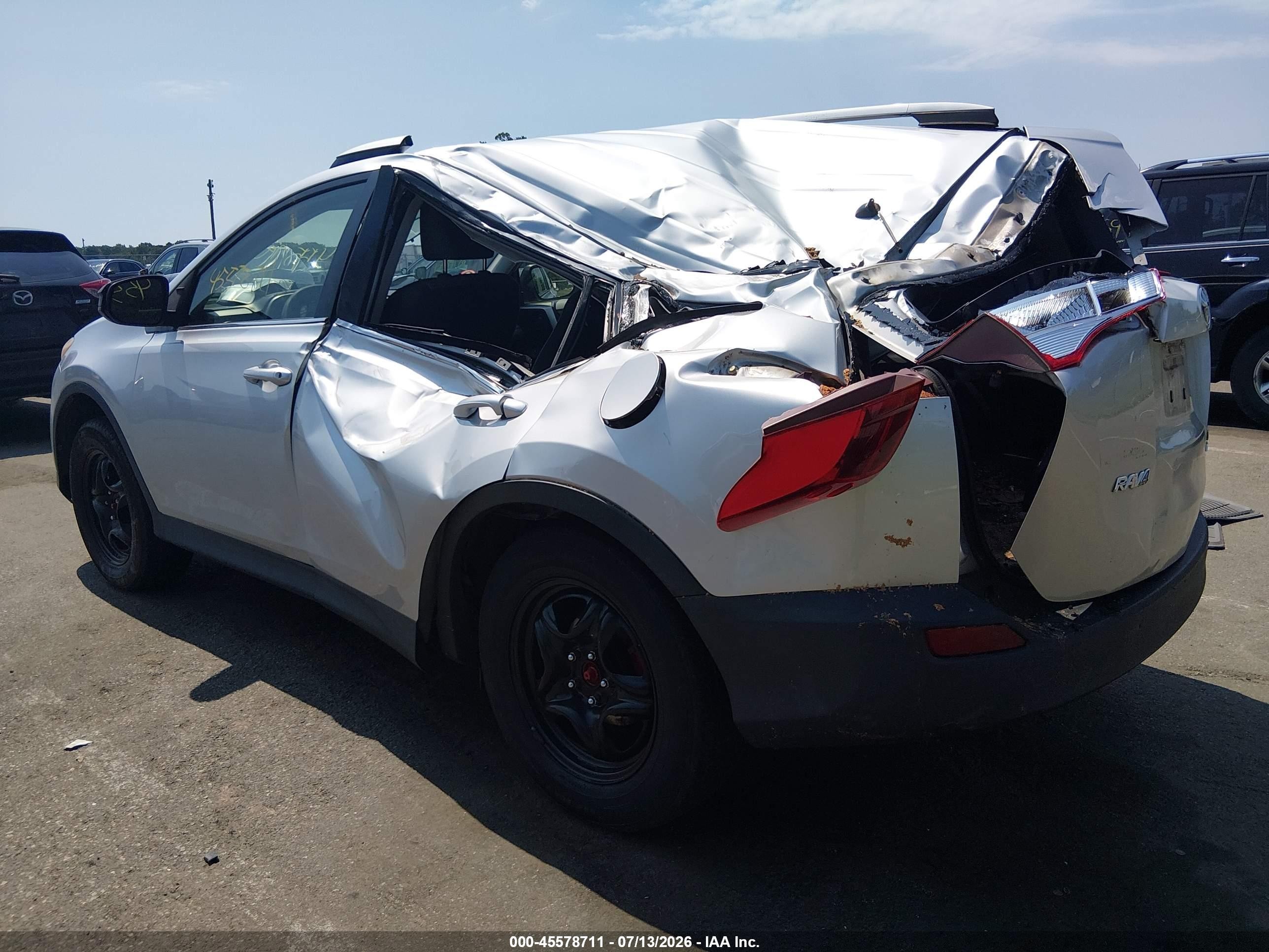 2013 Toyota Rav4 Le Silver vin: JTMBFREV3D5002740