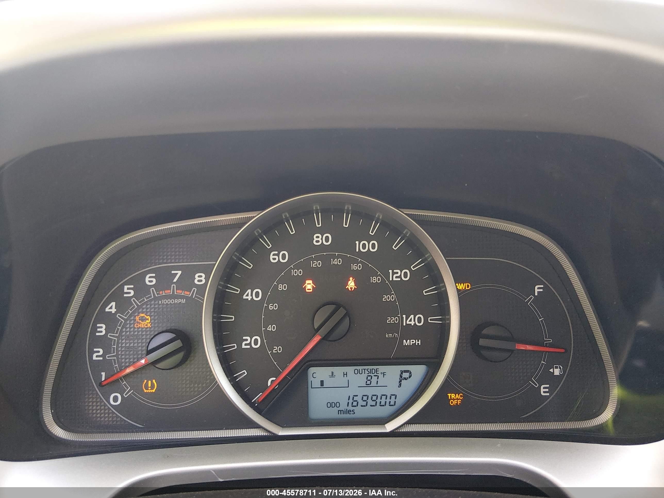 2013 Toyota Rav4 Le Silver vin: JTMBFREV3D5002740