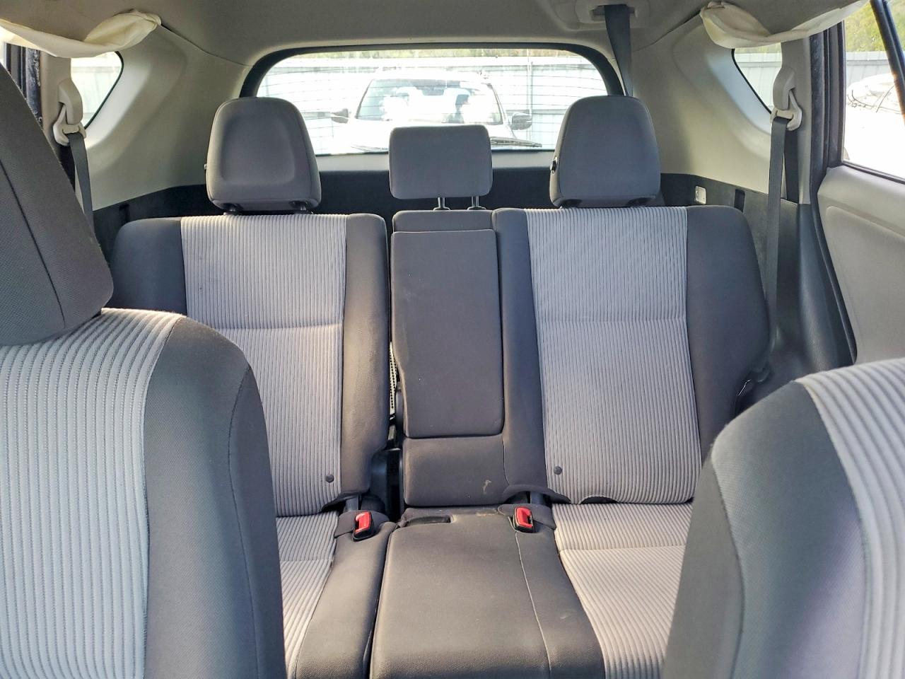 2013 Toyota Rav4 Le Gray vin: JTMBFREV3DD035534