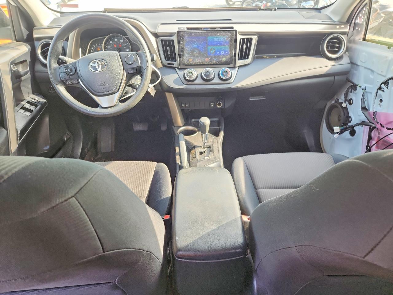 2014 Toyota Rav4 Le Белый vin: JTMBFREV3ED075176
