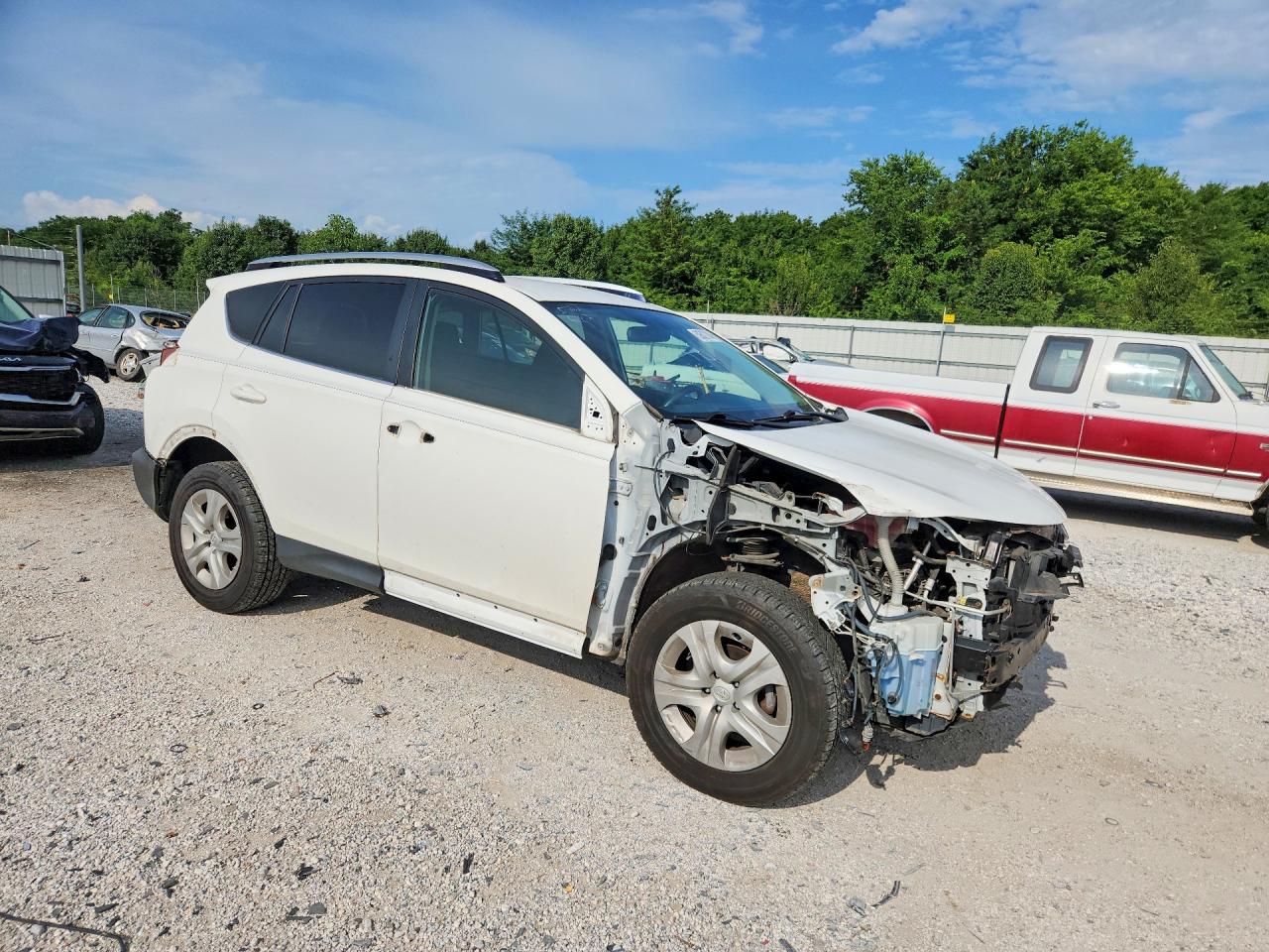 2014 Toyota Rav4 Le Белый vin: JTMBFREV3ED075176
