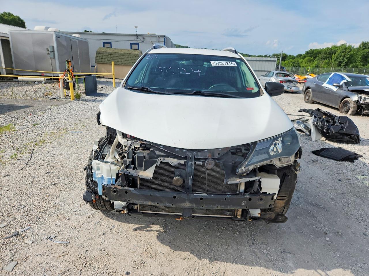 2014 Toyota Rav4 Le Белый vin: JTMBFREV3ED075176