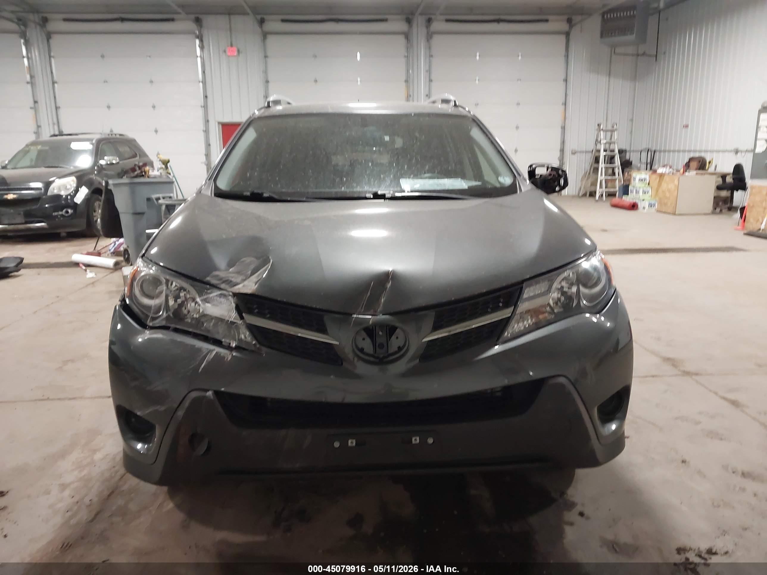 2014 Toyota Rav4 Le Gray vin: JTMBFREV3ED079325