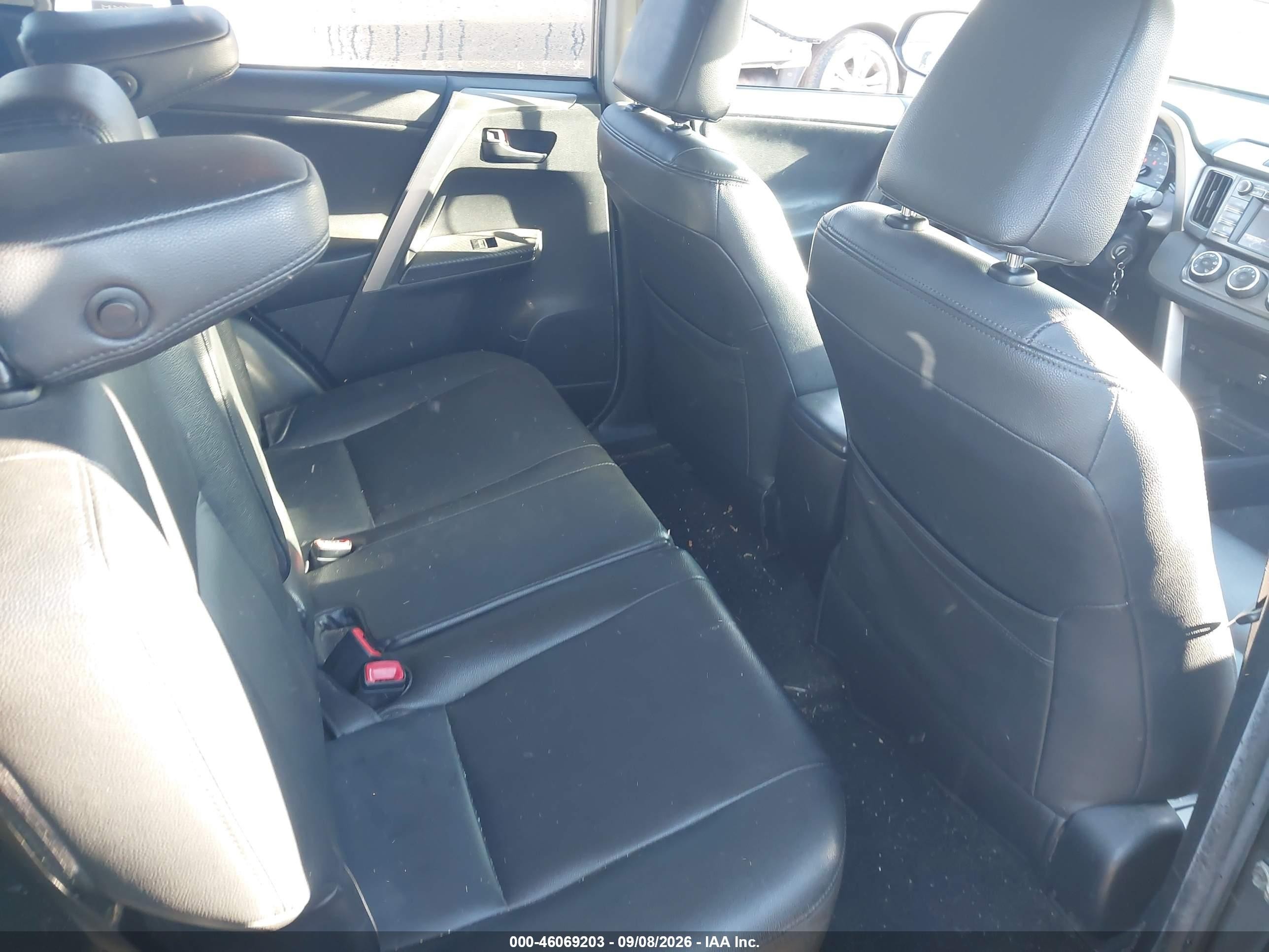 2014 Toyota Rav4 Le Серый vin: JTMBFREV3ED083598