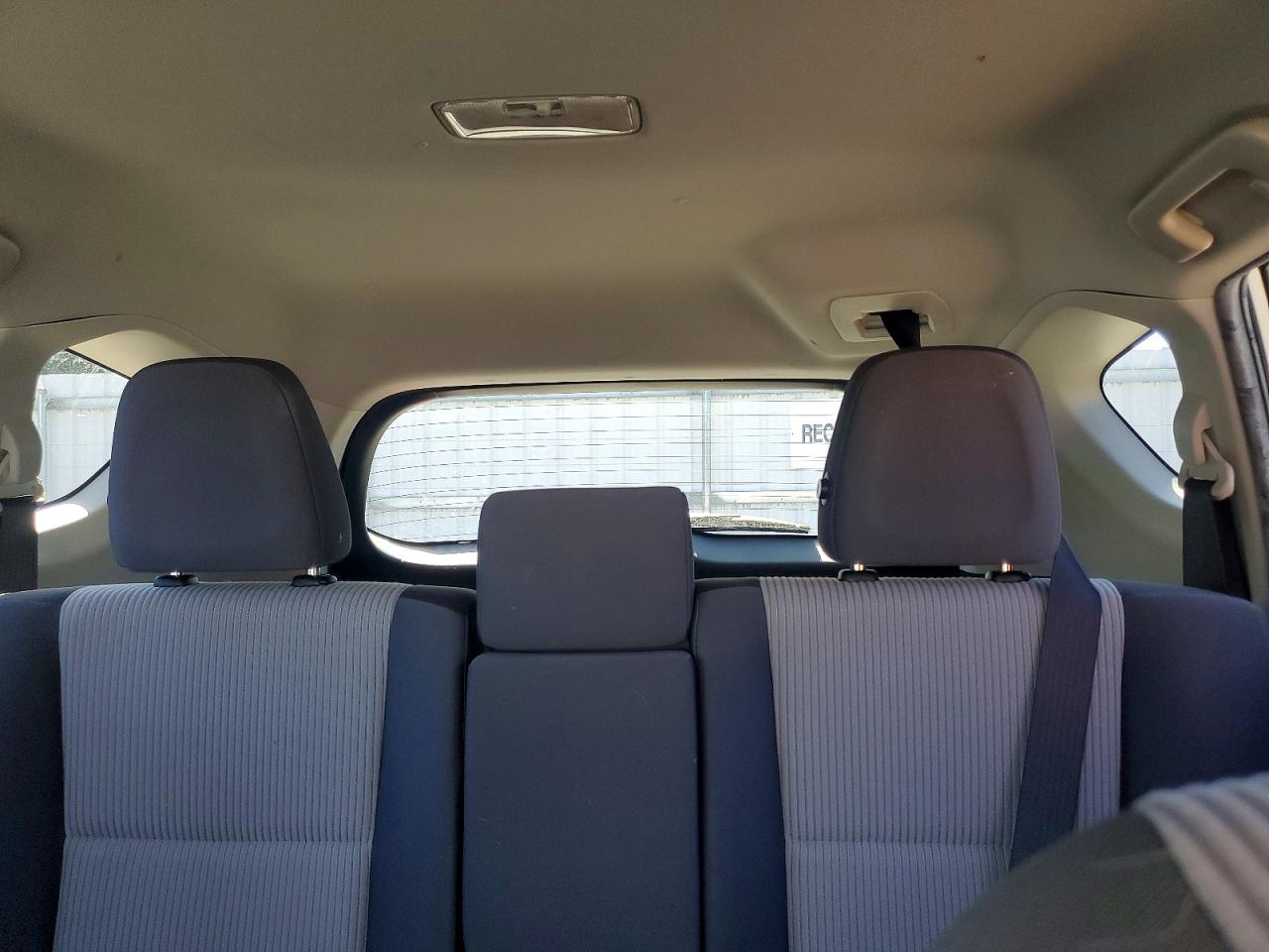 2014 Toyota Rav4 Le Silver vin: JTMBFREV3ED083701