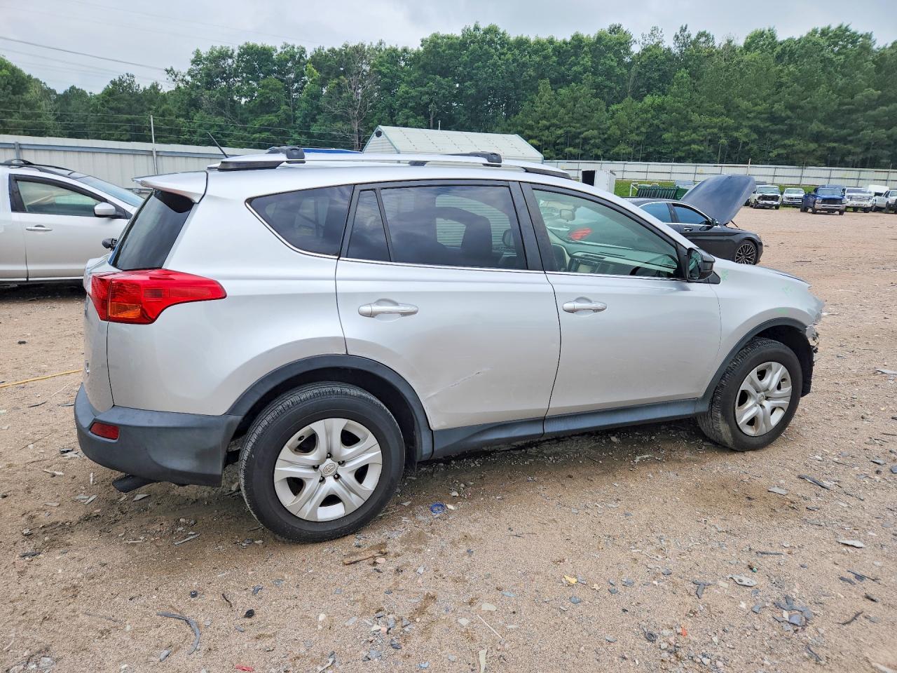 2014 Toyota Rav4 Le Silver vin: JTMBFREV3EJ006831
