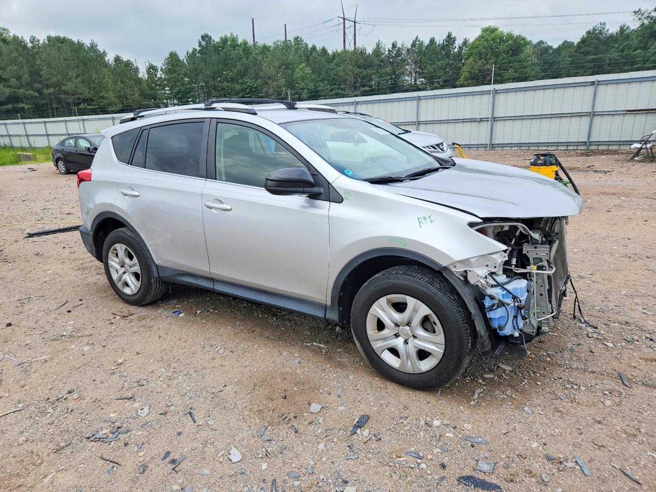 2014 Toyota Rav4 Le Silver vin: JTMBFREV3EJ006831