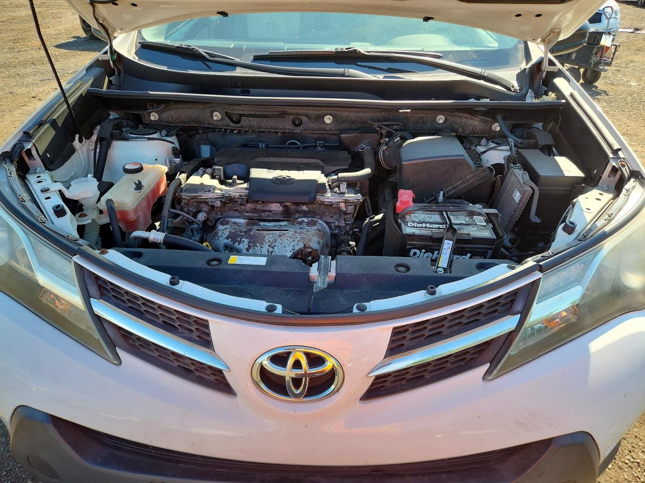 2014 Toyota Rav4 Le White vin: JTMBFREV3EJ008840