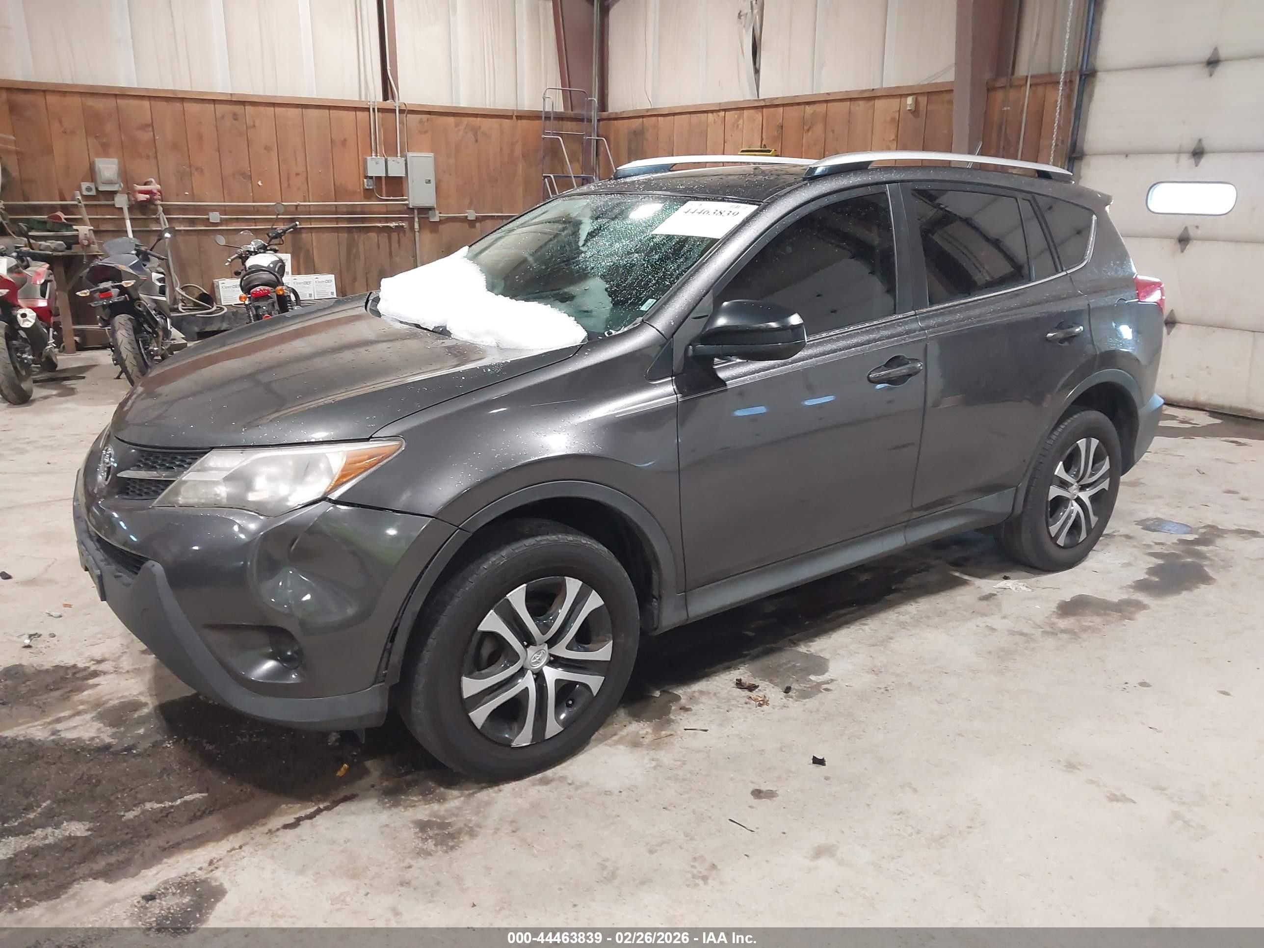 2014 Toyota Rav4 Le Gray vin: JTMBFREV3EJ009129