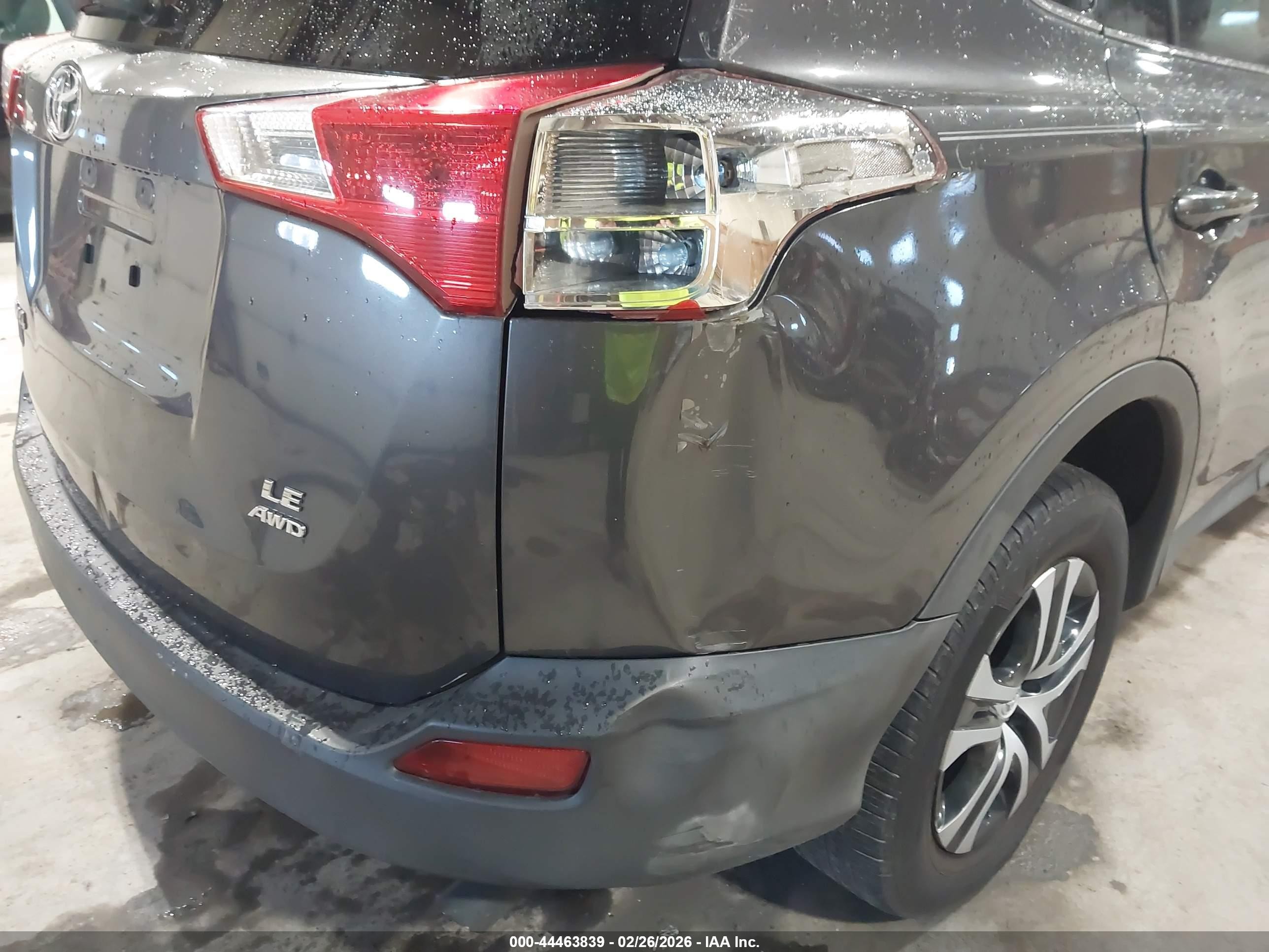 2014 Toyota Rav4 Le Gray vin: JTMBFREV3EJ009129