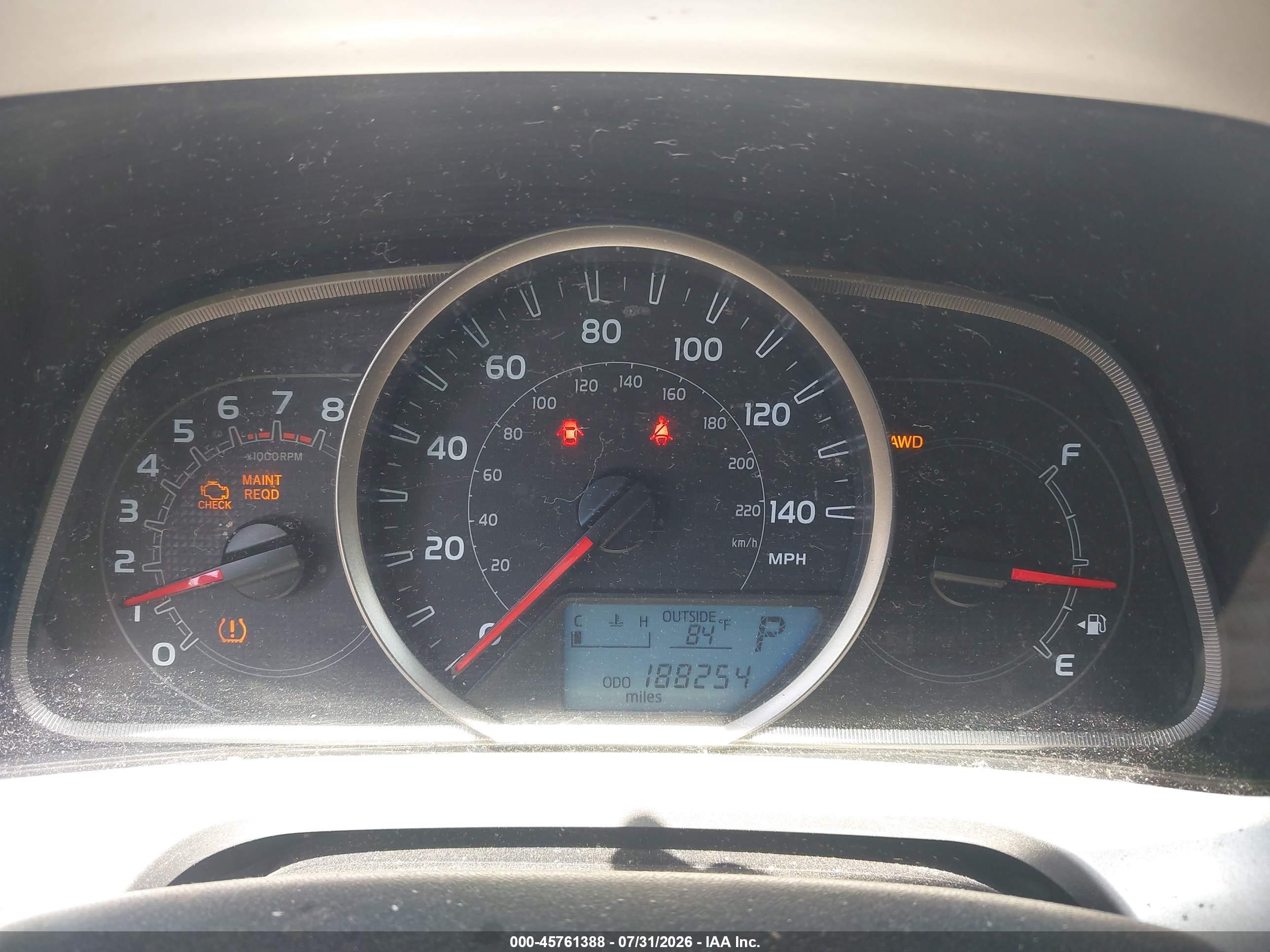 2014 Toyota Rav4 Le White vin: JTMBFREV3EJ009244