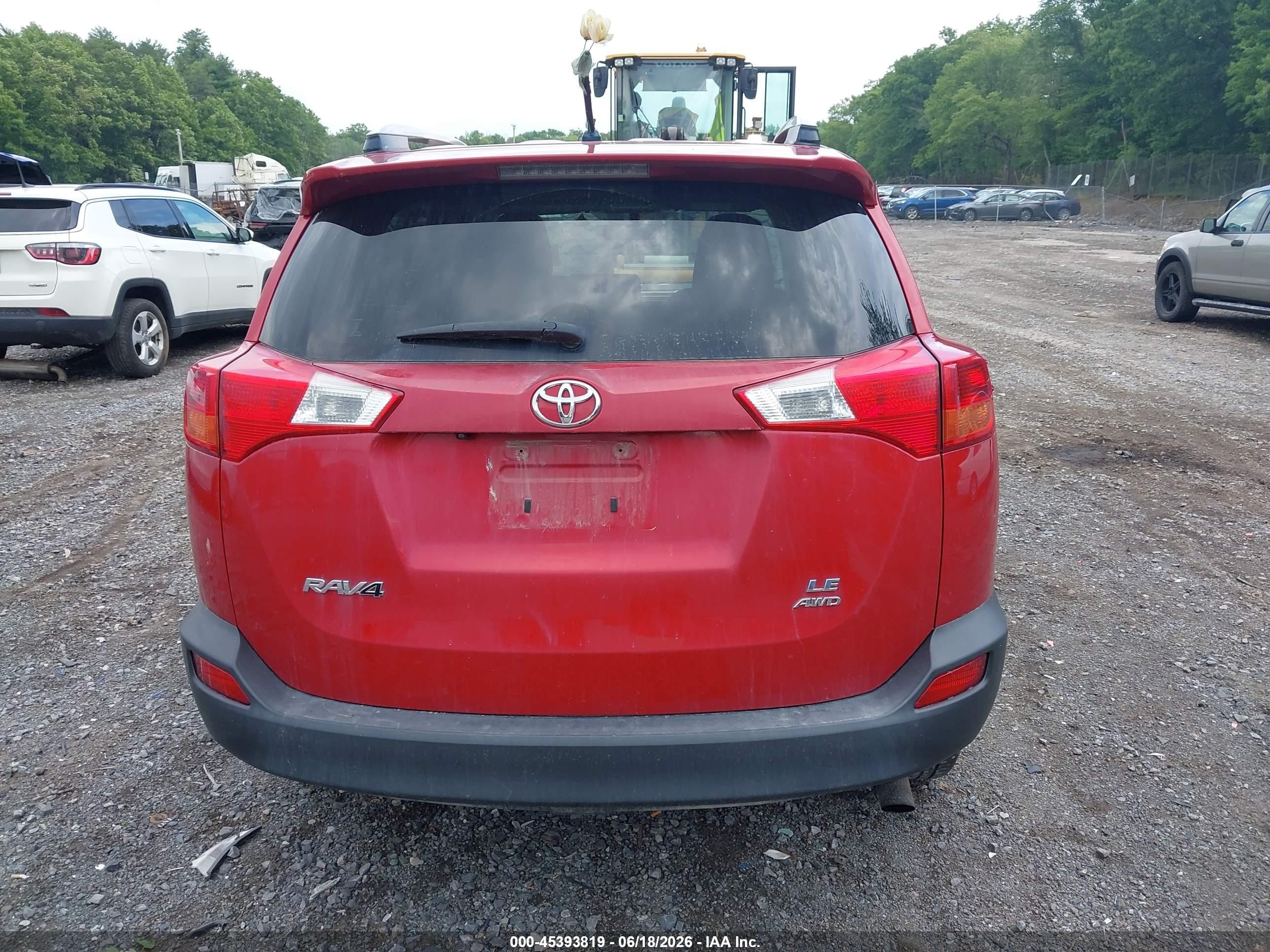2015 Toyota Rav4 Le Red vin: JTMBFREV3FD121333