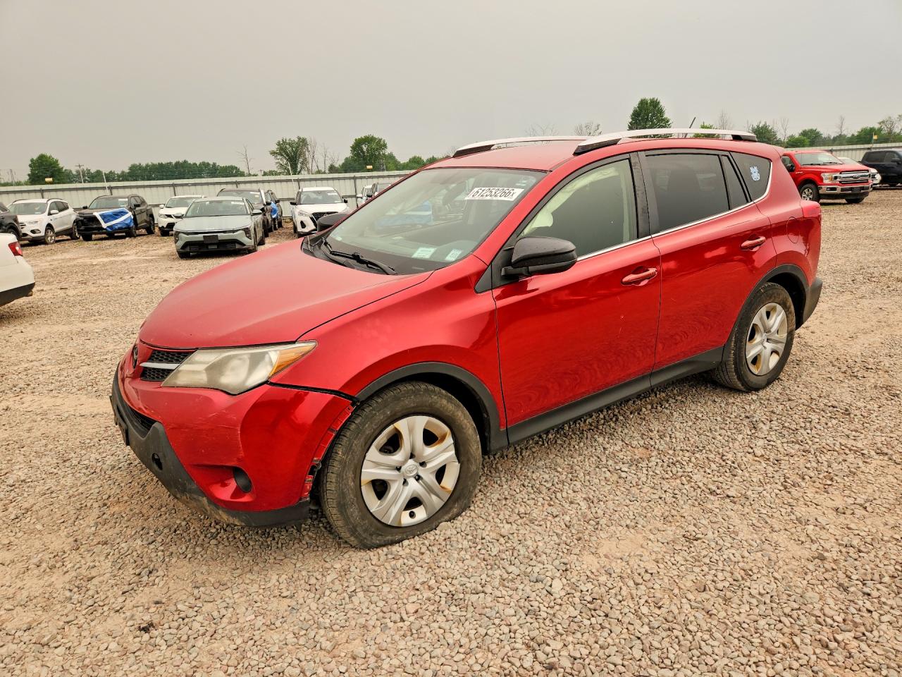 2015 Toyota Rav4 Le Red vin: JTMBFREV3FD129951
