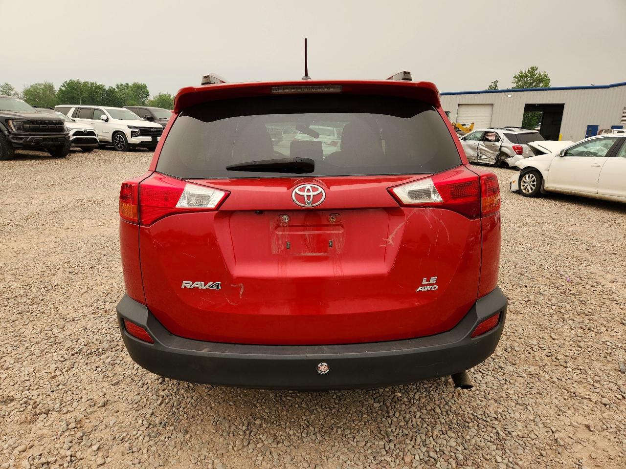 2015 Toyota Rav4 Le Красный vin: JTMBFREV3FD129951