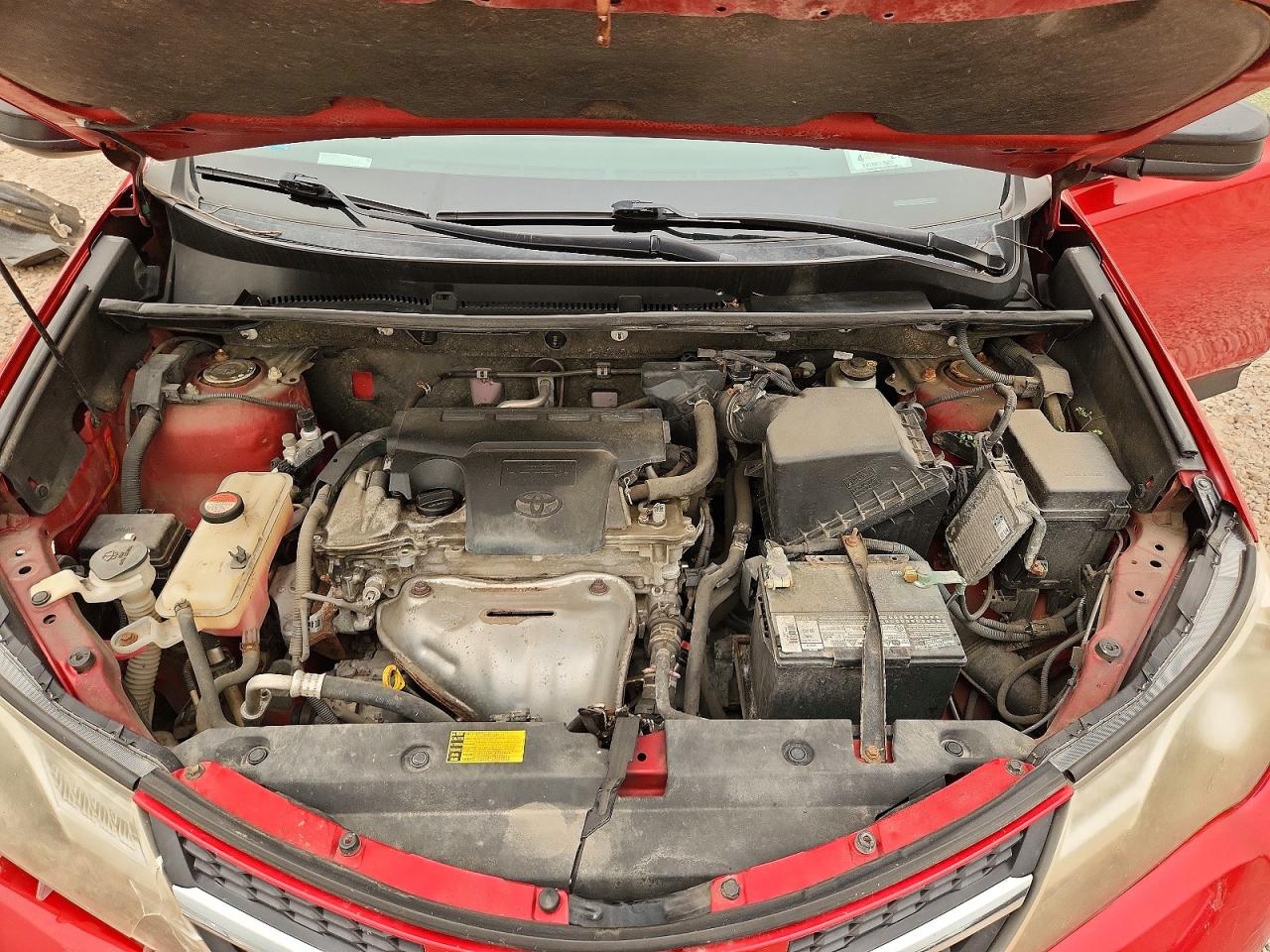 2015 Toyota Rav4 Le Красный vin: JTMBFREV3FD129951