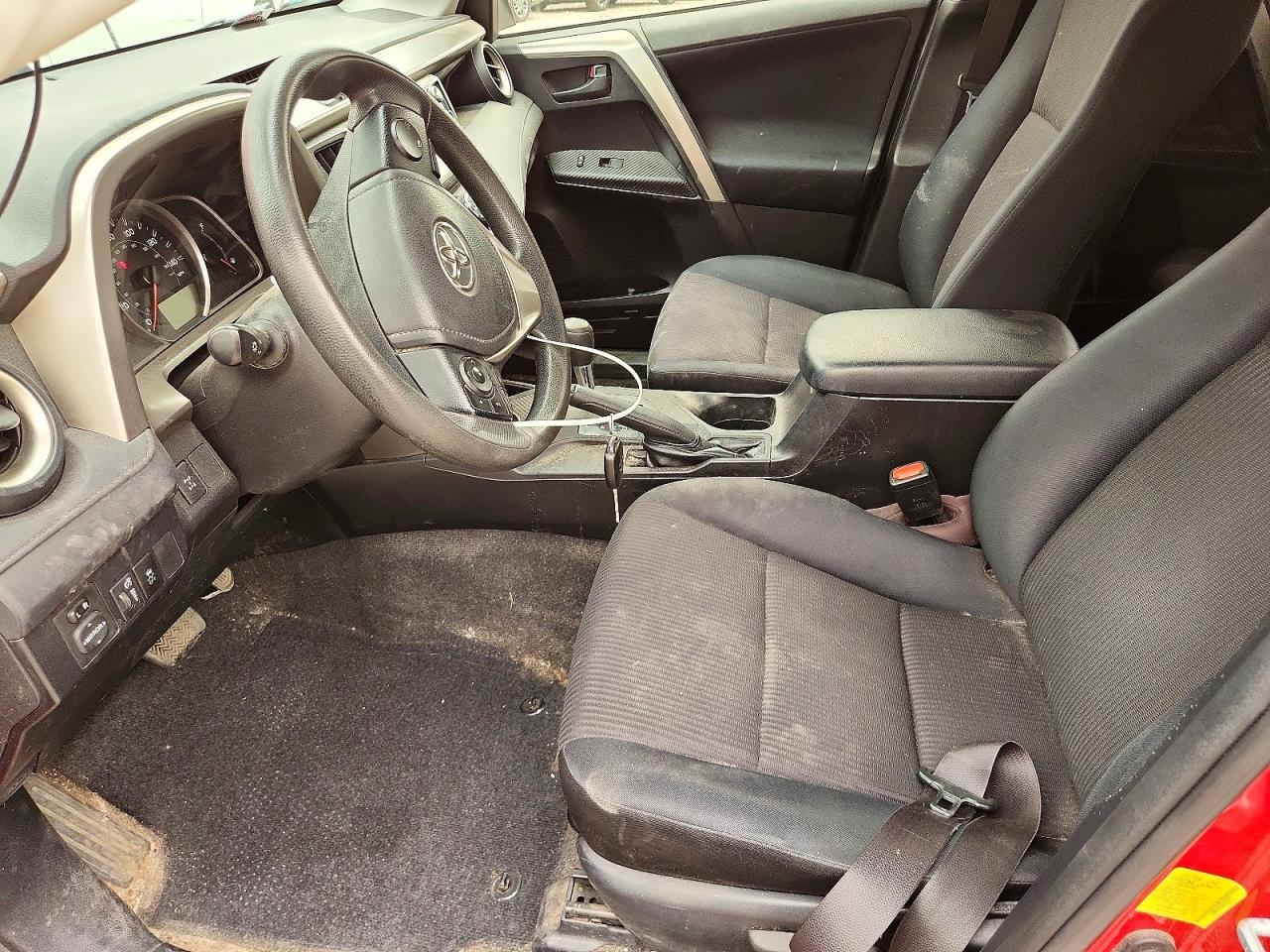 2015 Toyota Rav4 Le Красный vin: JTMBFREV3FD129951