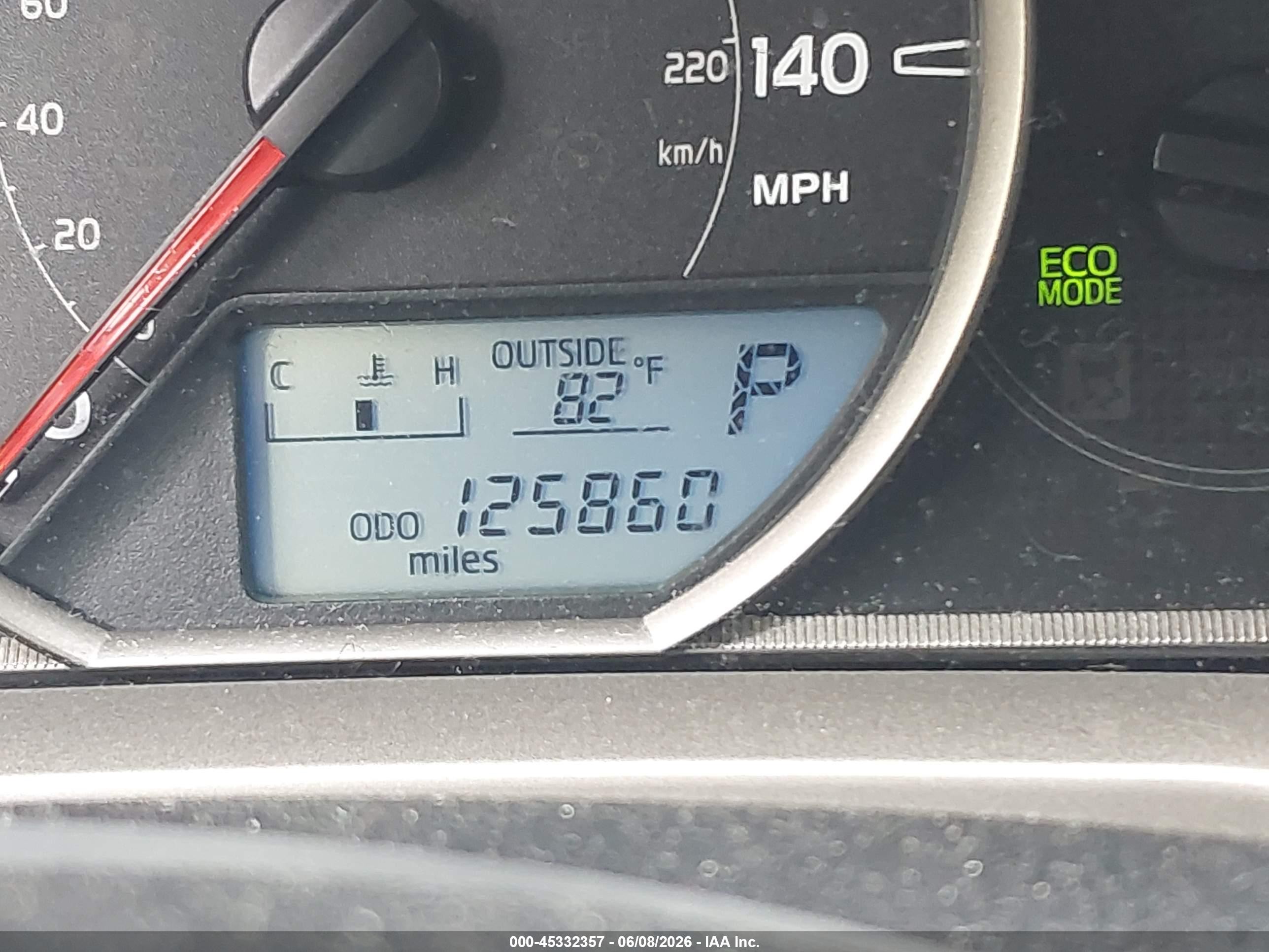 2015 Toyota Rav4 Le Gray vin: JTMBFREV3FD142103