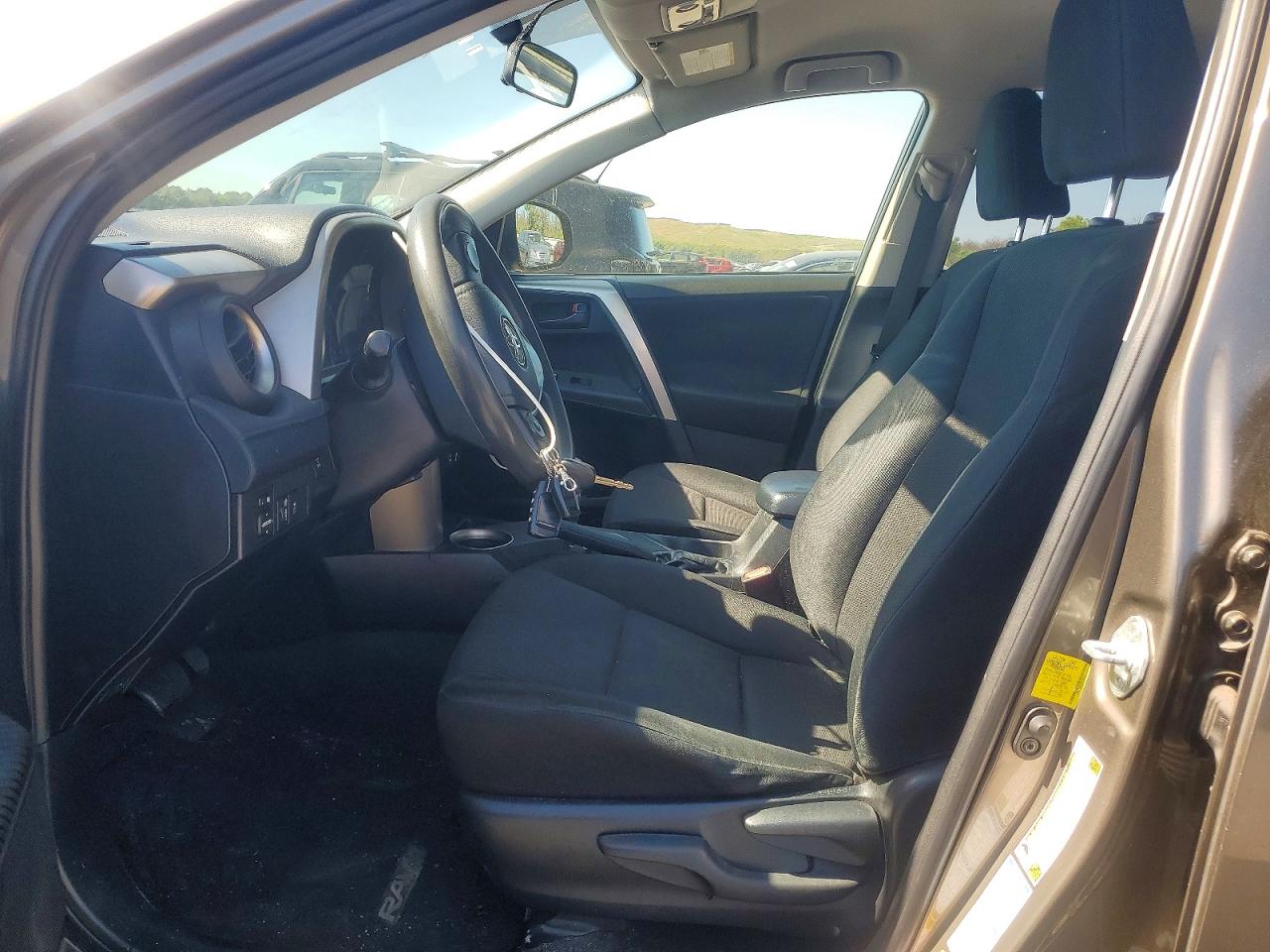 2015 Toyota Rav4 Le Gray vin: JTMBFREV3FD149133