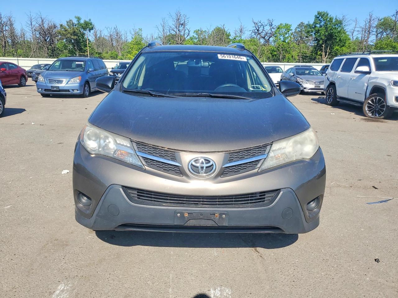 2015 Toyota Rav4 Le Gray vin: JTMBFREV3FD149133
