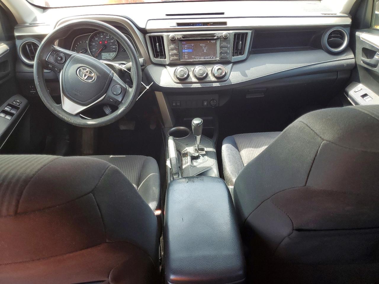 2015 Toyota Rav4 Le Оранжевый vin: JTMBFREV3FD162321