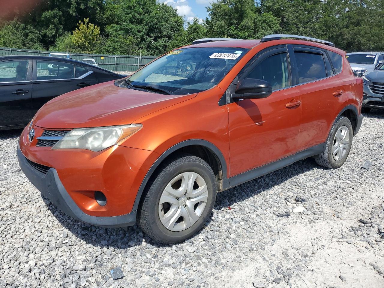 2015 Toyota Rav4 Le Orange vin: JTMBFREV3FD162321