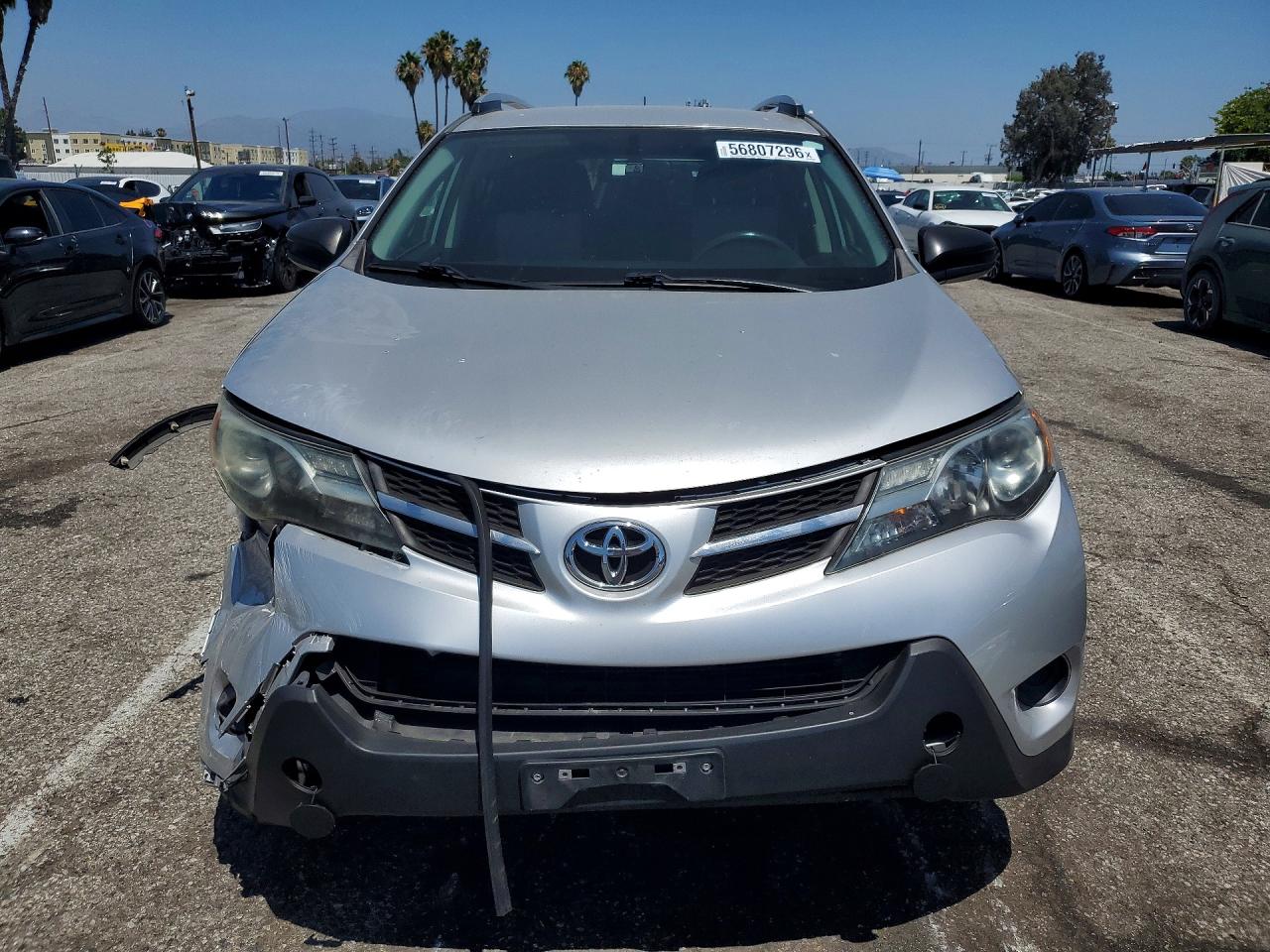 2015 Toyota Rav4 Le Silver vin: JTMBFREV3FJ022528