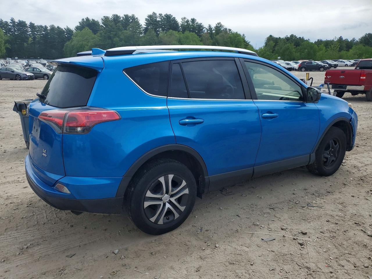 2016 Toyota Rav4 Le Синий vin: JTMBFREV3GJ065154