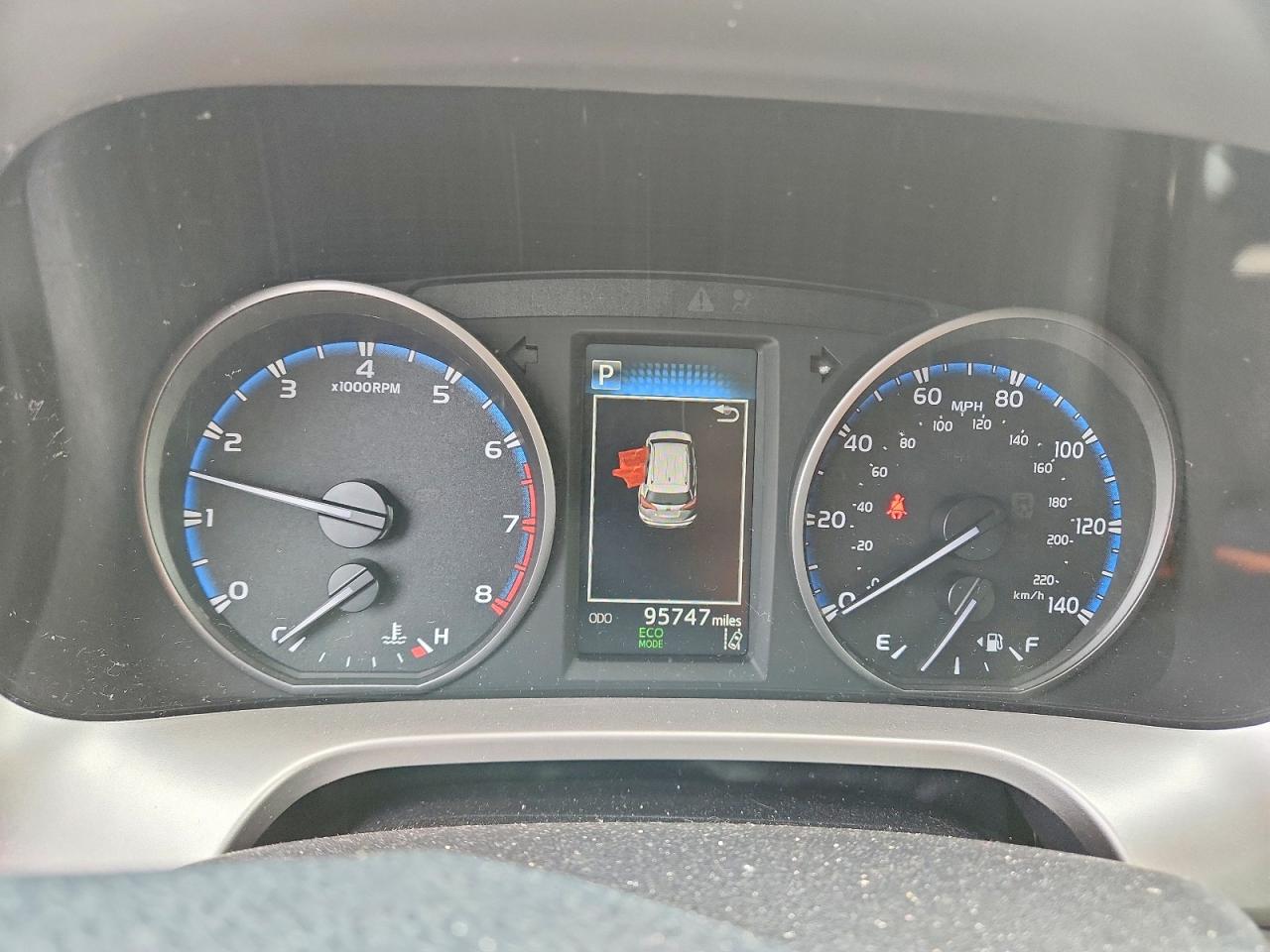 2017 Toyota Rav4 Le Gray vin: JTMBFREV3HJ137990