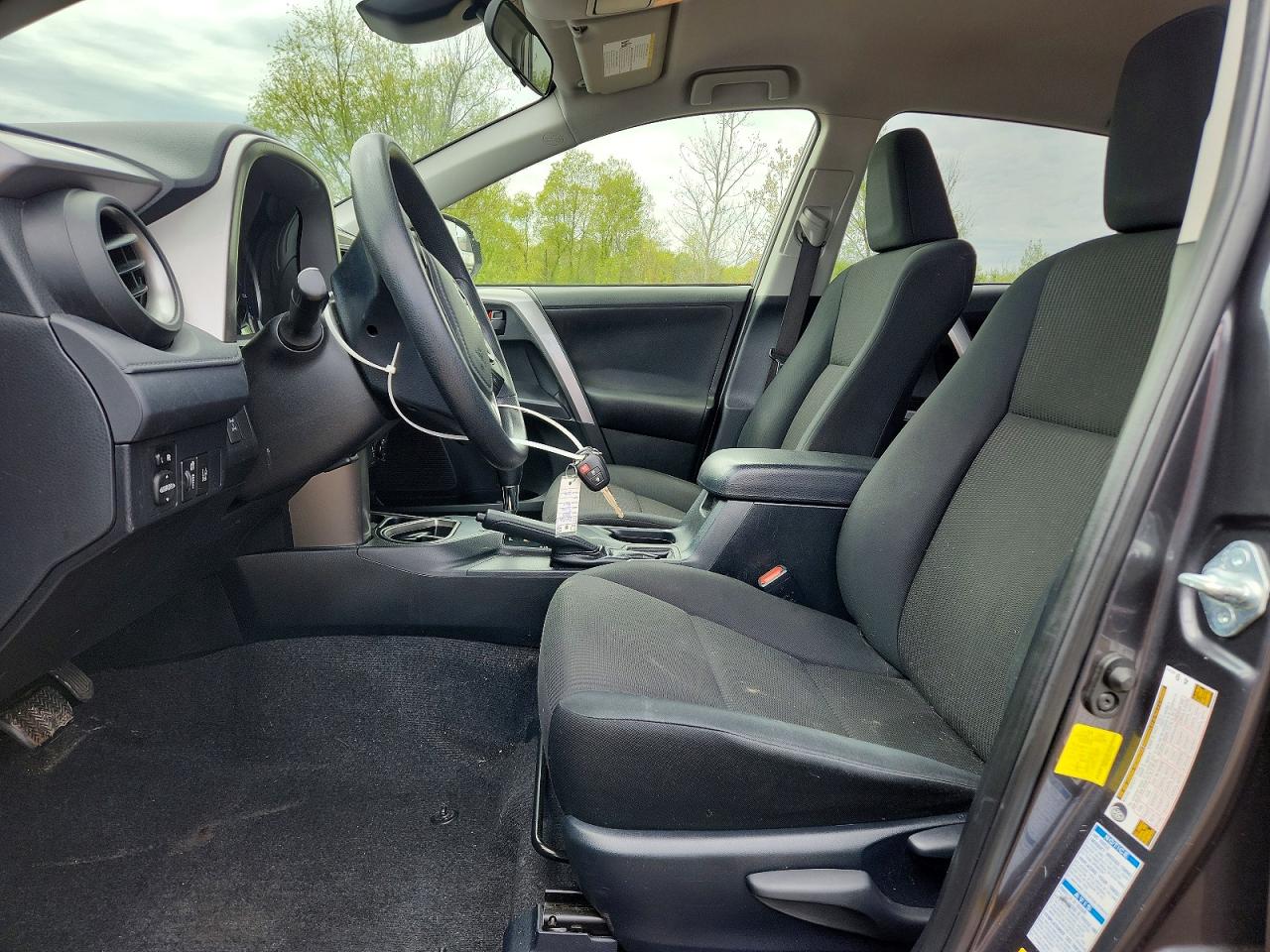 2017 Toyota Rav4 Le Gray vin: JTMBFREV3HJ137990
