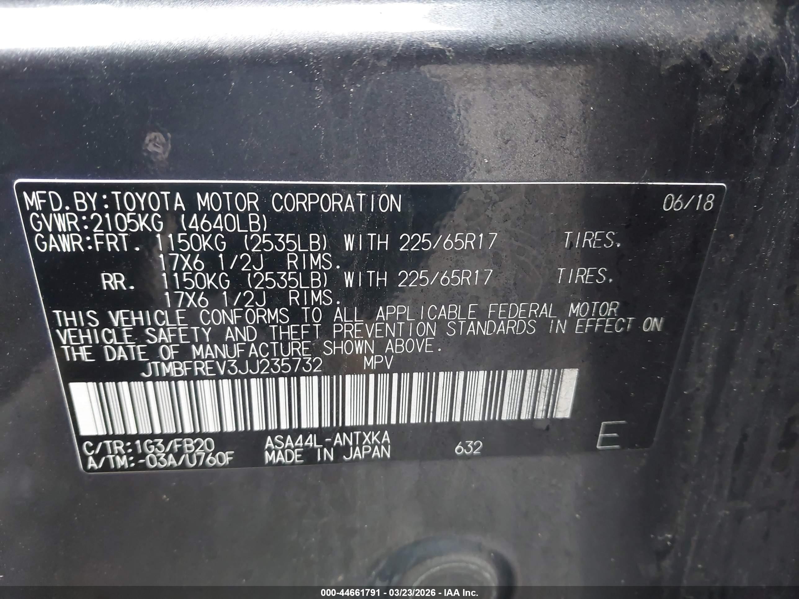 2018 Toyota Rav4 Le Gray vin: JTMBFREV3JJ235732