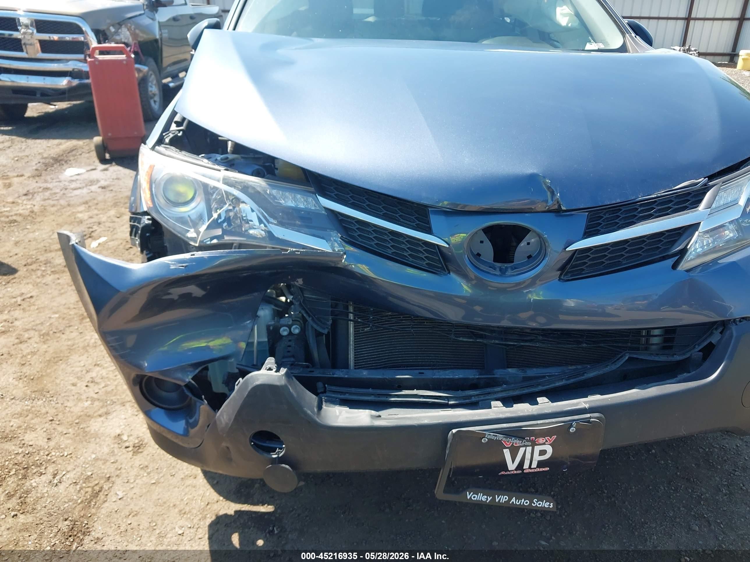 2013 Toyota Rav4 Le Blue vin: JTMBFREV4D5008286